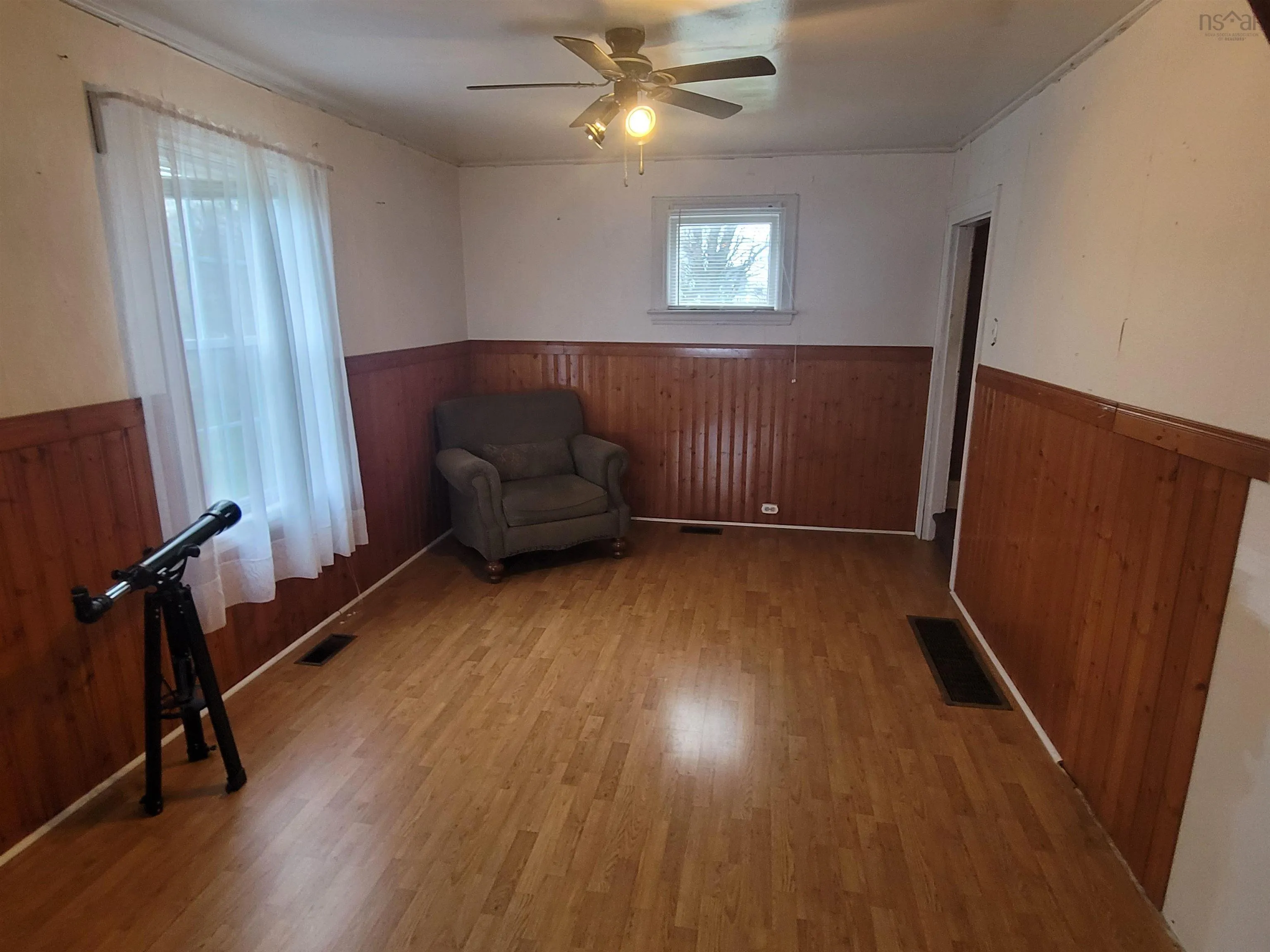 35 Centre Street, Reserve Mines, NS B1E 1B1, 3 Bedrooms Bedrooms, ,2 BathroomsBathrooms,Residential,For Sale,Centre,202514545