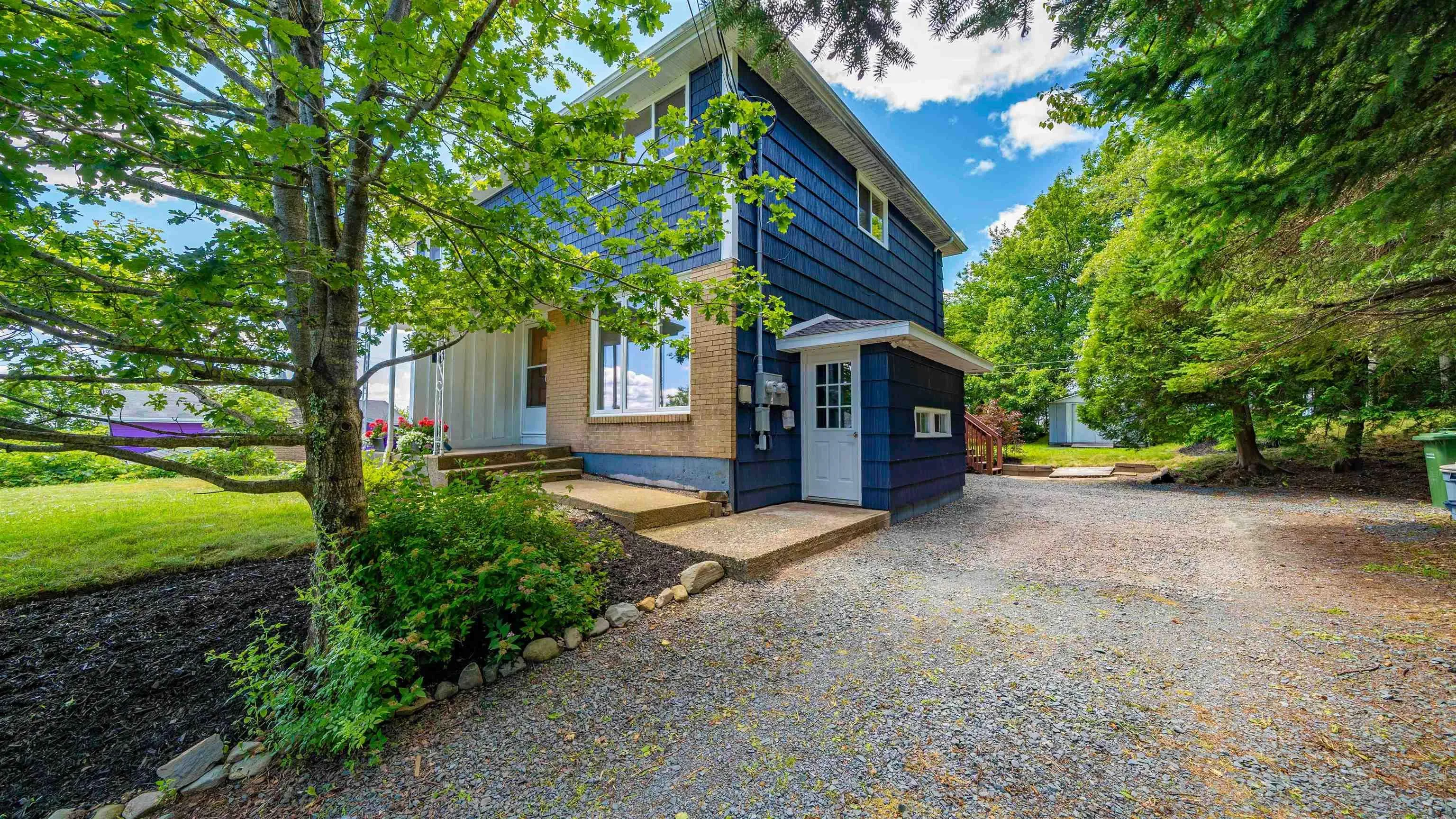 8/8a David Street, Dartmouth, NS B2X 1P6, 3 Bedrooms Bedrooms, ,1 BathroomBathrooms,Residential,For Sale,David,202518684