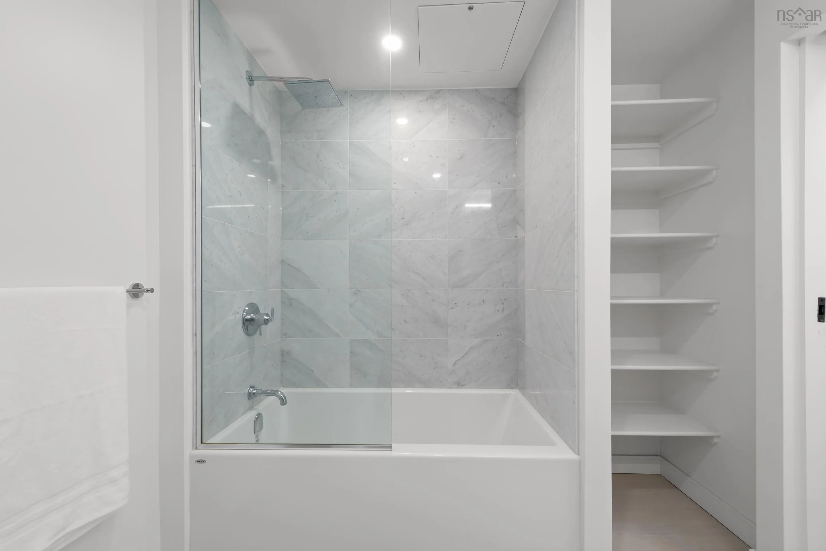 1006-1650 Granville Street, Halifax, NS B3J 0E1, 2 Bedrooms Bedrooms, ,2 BathroomsBathrooms,Residential,For Sale,Granville,202515059