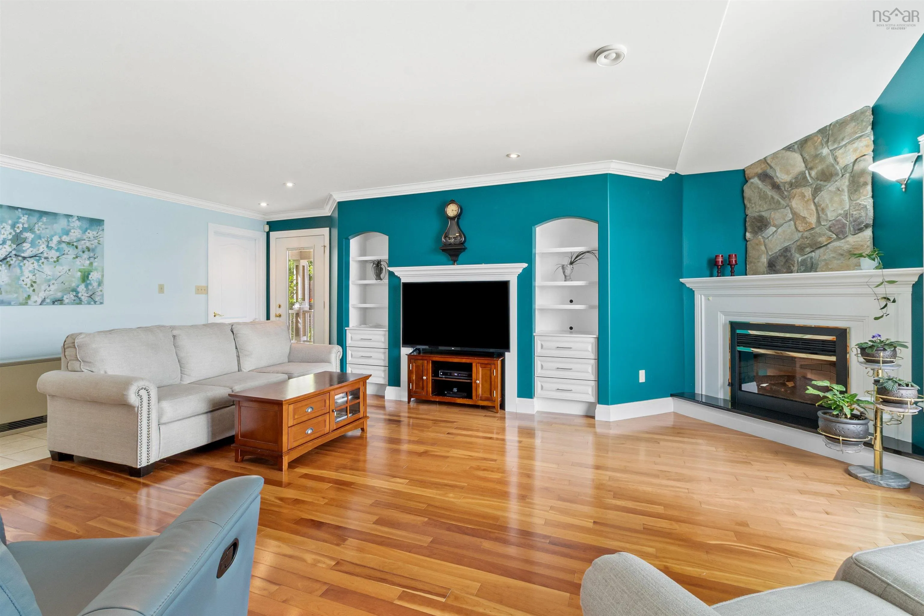 385 Lakeview Avenue, Middle Sackville, NS B4E 3B6, 4 Bedrooms Bedrooms, ,3 BathroomsBathrooms,Residential,For Sale,Lakeview,202520715