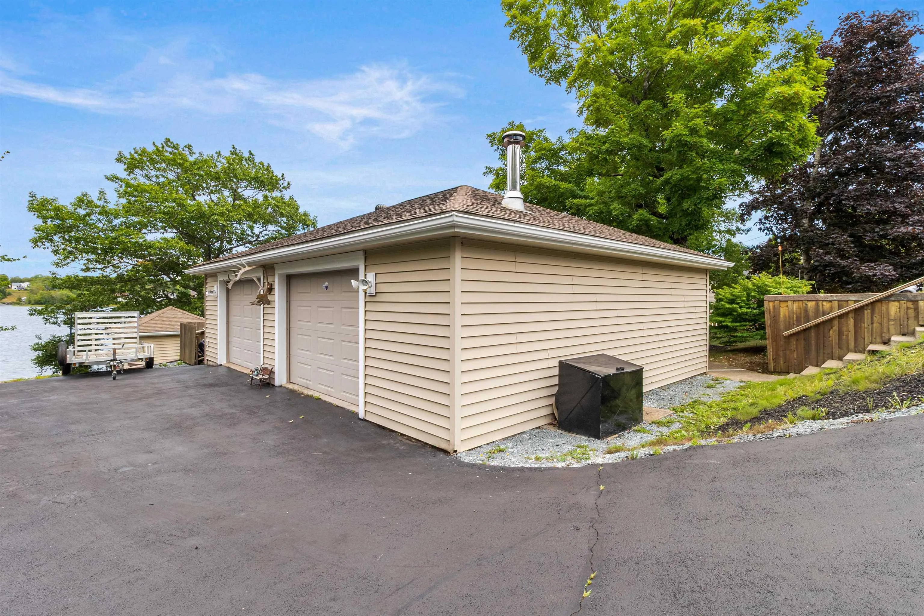 385 Lakeview Avenue, Middle Sackville, NS B4E 3B6, 4 Bedrooms Bedrooms, ,3 BathroomsBathrooms,Residential,For Sale,Lakeview,202520715