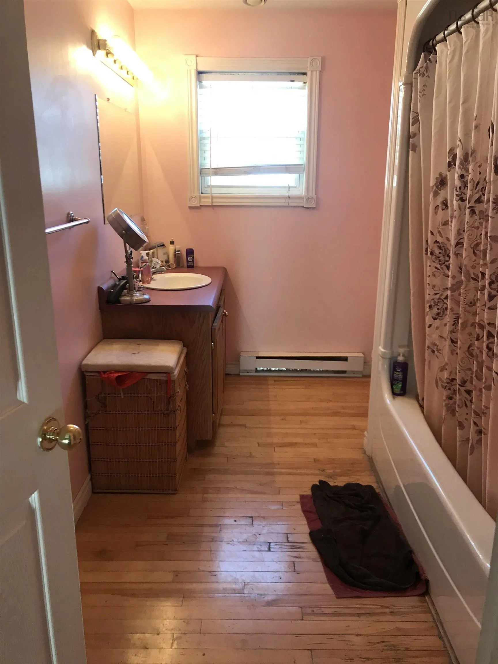 6546 Almon Street, Halifax Ns B3l 1v8, 3 Bedrooms Bedrooms, ,2 BathroomsBathrooms,Residential,For Sale,Almon,202508677