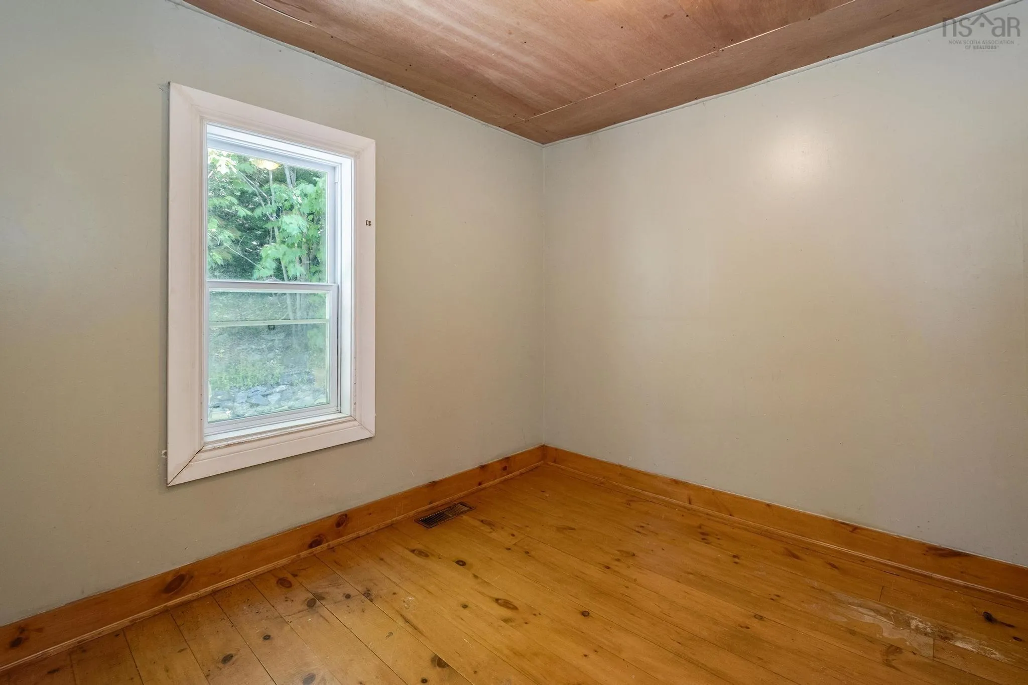 79 Mountain Avenue, Dartmouth, NS B2X 1X9, 2 Bedrooms Bedrooms, ,1 BathroomBathrooms,Residential,For Sale,Mountain,202519990