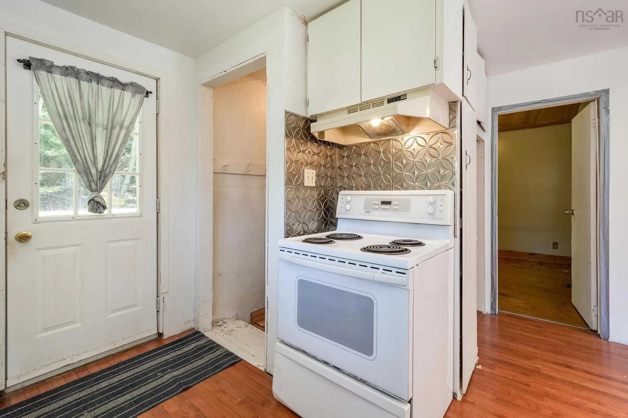 79 Mountain Avenue, Dartmouth, NS B2X 1X9, 2 Bedrooms Bedrooms, ,1 BathroomBathrooms,Residential,For Sale,Mountain,202519990