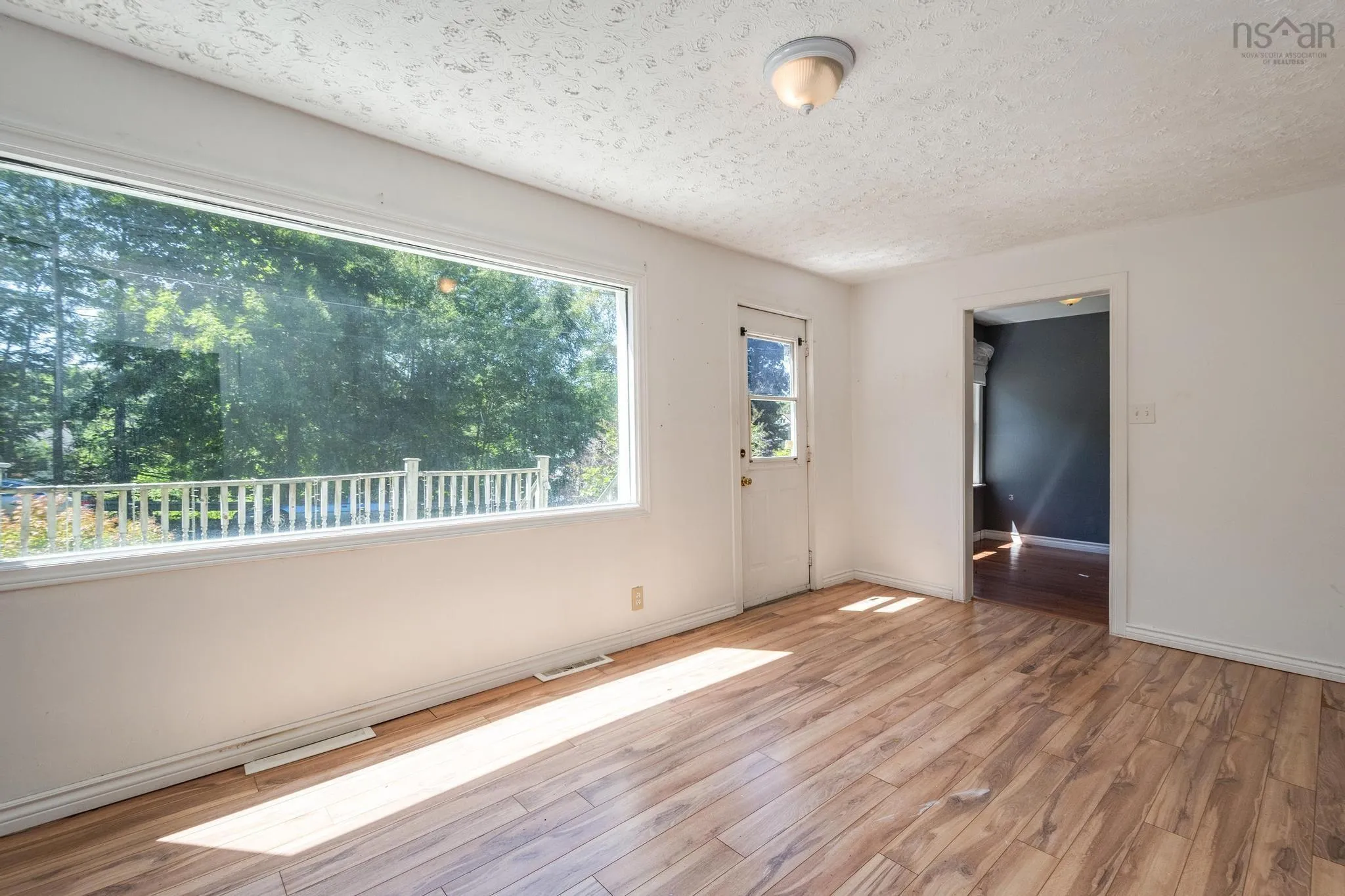 79 Mountain Avenue, Dartmouth, NS B2X 1X9, 2 Bedrooms Bedrooms, ,1 BathroomBathrooms,Residential,For Sale,Mountain,202519990