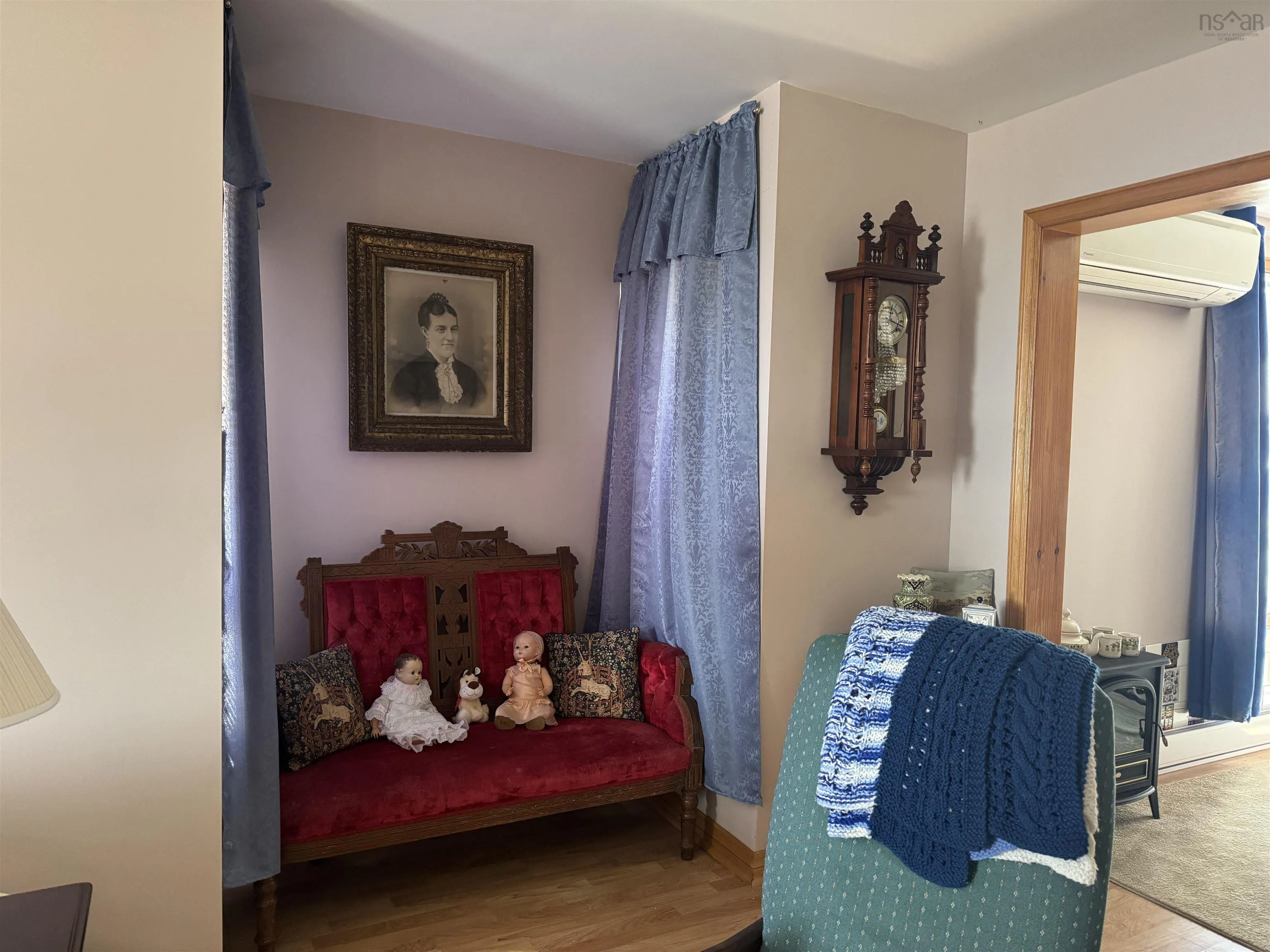 402 Purves Street, North Sydney, NS B2A 1C6, 3 Bedrooms Bedrooms, ,2 BathroomsBathrooms,Residential,For Sale,Purves,202520657