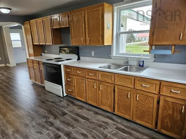 482 Hwy 335, West Pubnico Ns B0w 3s0, 3 Bedrooms Bedrooms, ,1 BathroomBathrooms,Residential,For Sale,Hwy 335,202510692