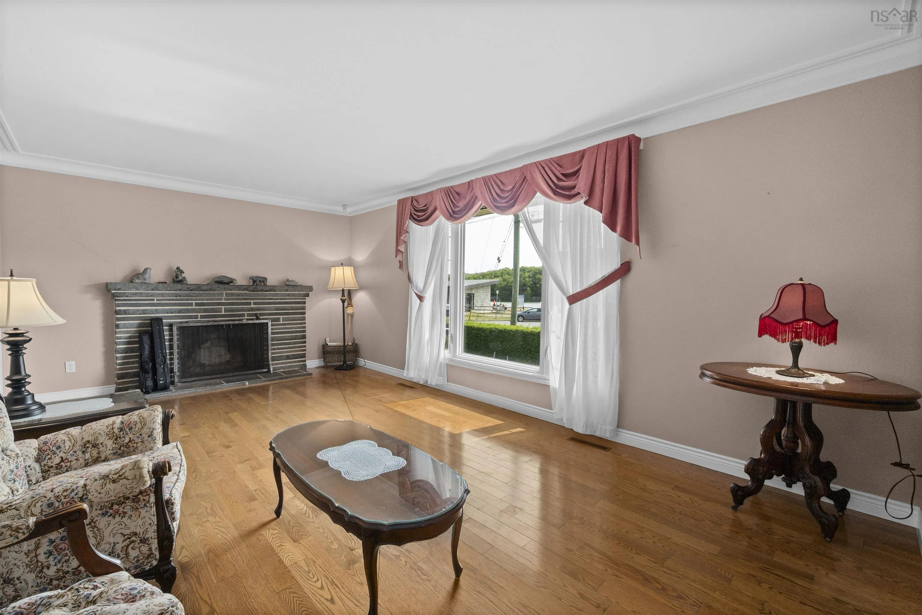 65 Penhorn Drive, Dartmouth, NS B2Y 3K6, 5 Bedrooms Bedrooms, ,2 BathroomsBathrooms,Residential,For Sale,Penhorn,202520662