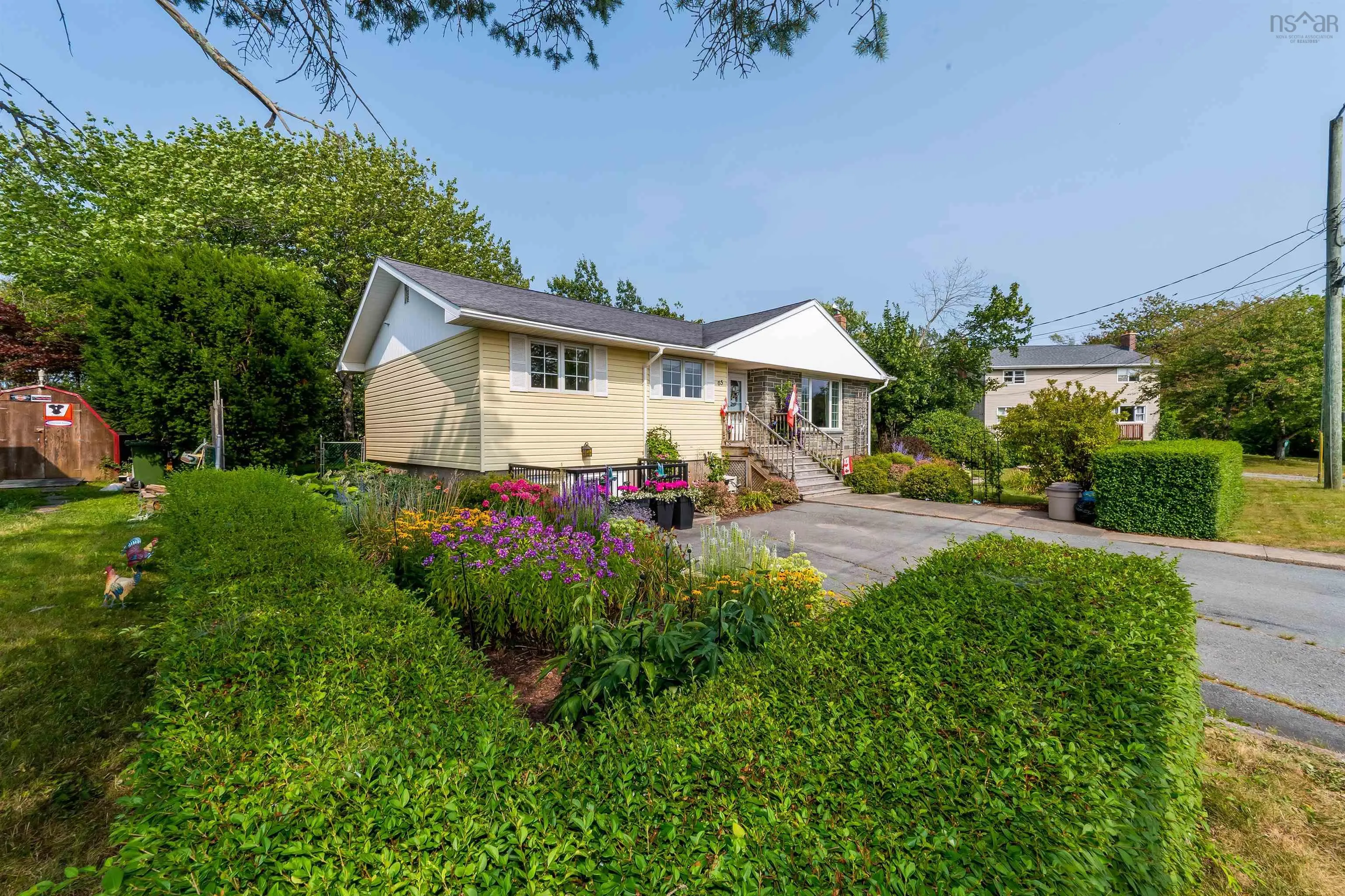 65 Penhorn Drive, Dartmouth, NS B2Y 3K6, 5 Bedrooms Bedrooms, ,2 BathroomsBathrooms,Residential,For Sale,Penhorn,202520662