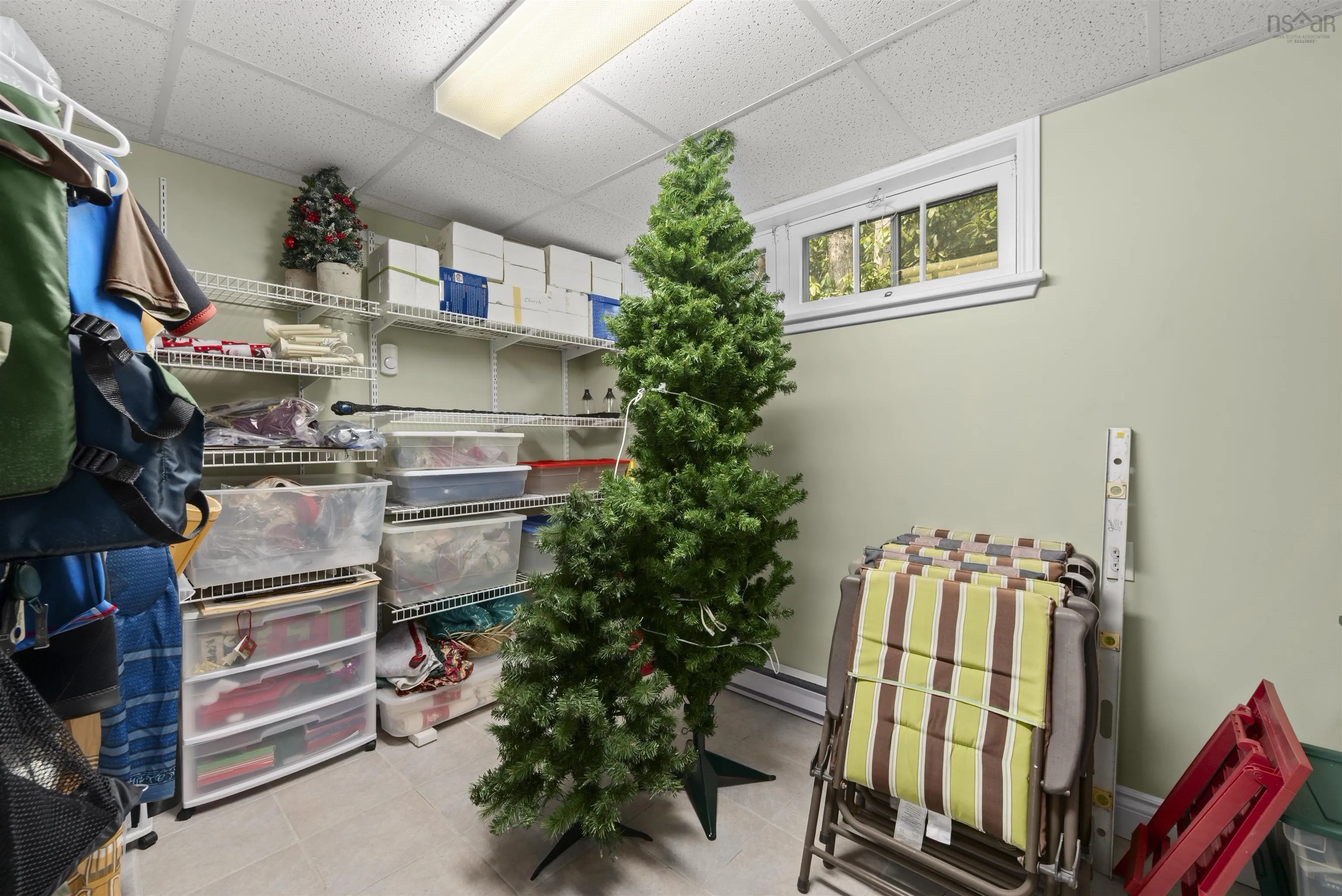 65 Penhorn Drive, Dartmouth, NS B2Y 3K6, 5 Bedrooms Bedrooms, ,2 BathroomsBathrooms,Residential,For Sale,Penhorn,202520662