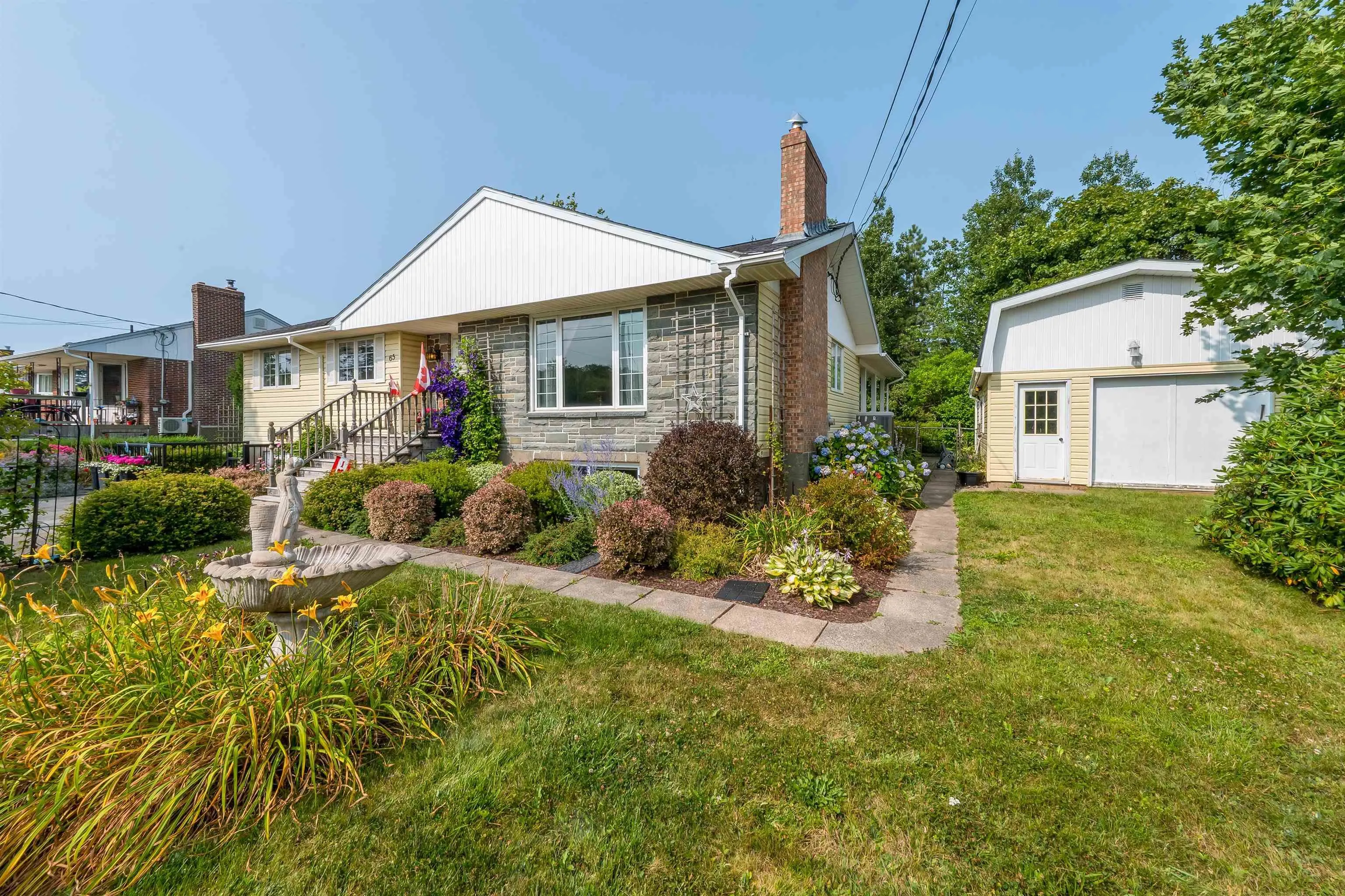 65 Penhorn Drive, Dartmouth, NS B2Y 3K6, 5 Bedrooms Bedrooms, ,2 BathroomsBathrooms,Residential,For Sale,Penhorn,202520662