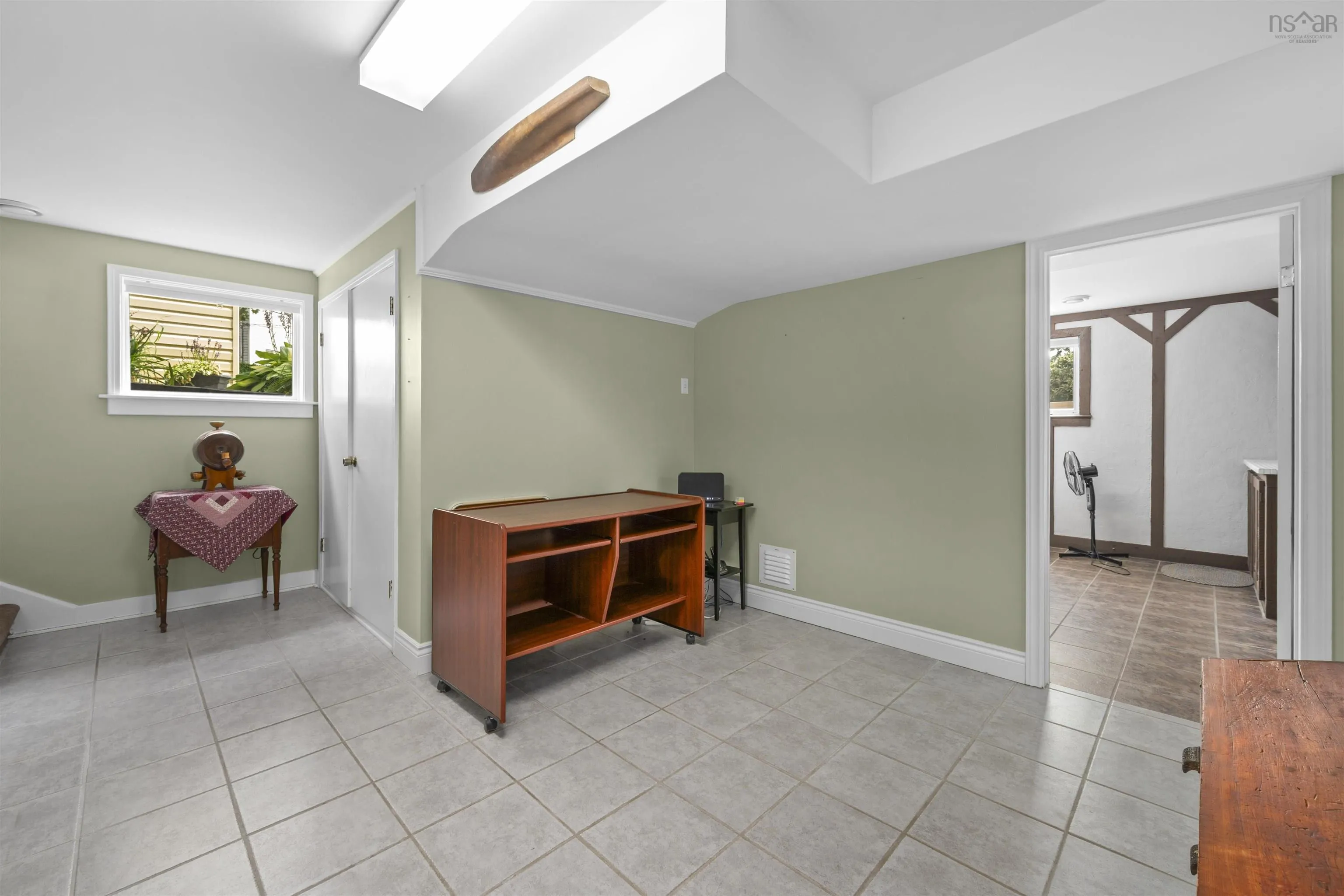 65 Penhorn Drive, Dartmouth, NS B2Y 3K6, 5 Bedrooms Bedrooms, ,2 BathroomsBathrooms,Residential,For Sale,Penhorn,202520662