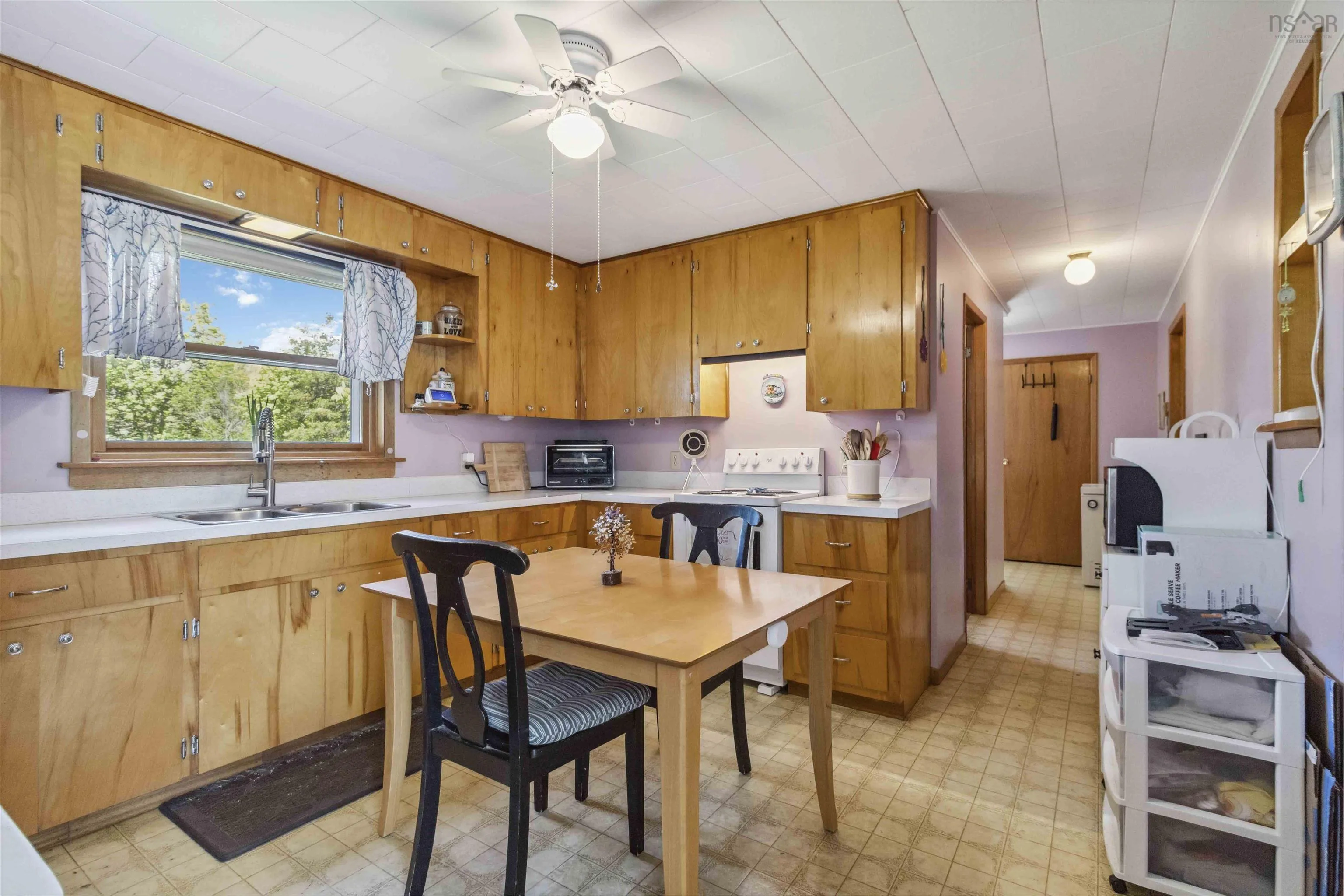 147 Shore Road, Mersey Point, NS B0T 1K0, 4 Bedrooms Bedrooms, ,3 BathroomsBathrooms,Residential,For Sale,Shore,202513188