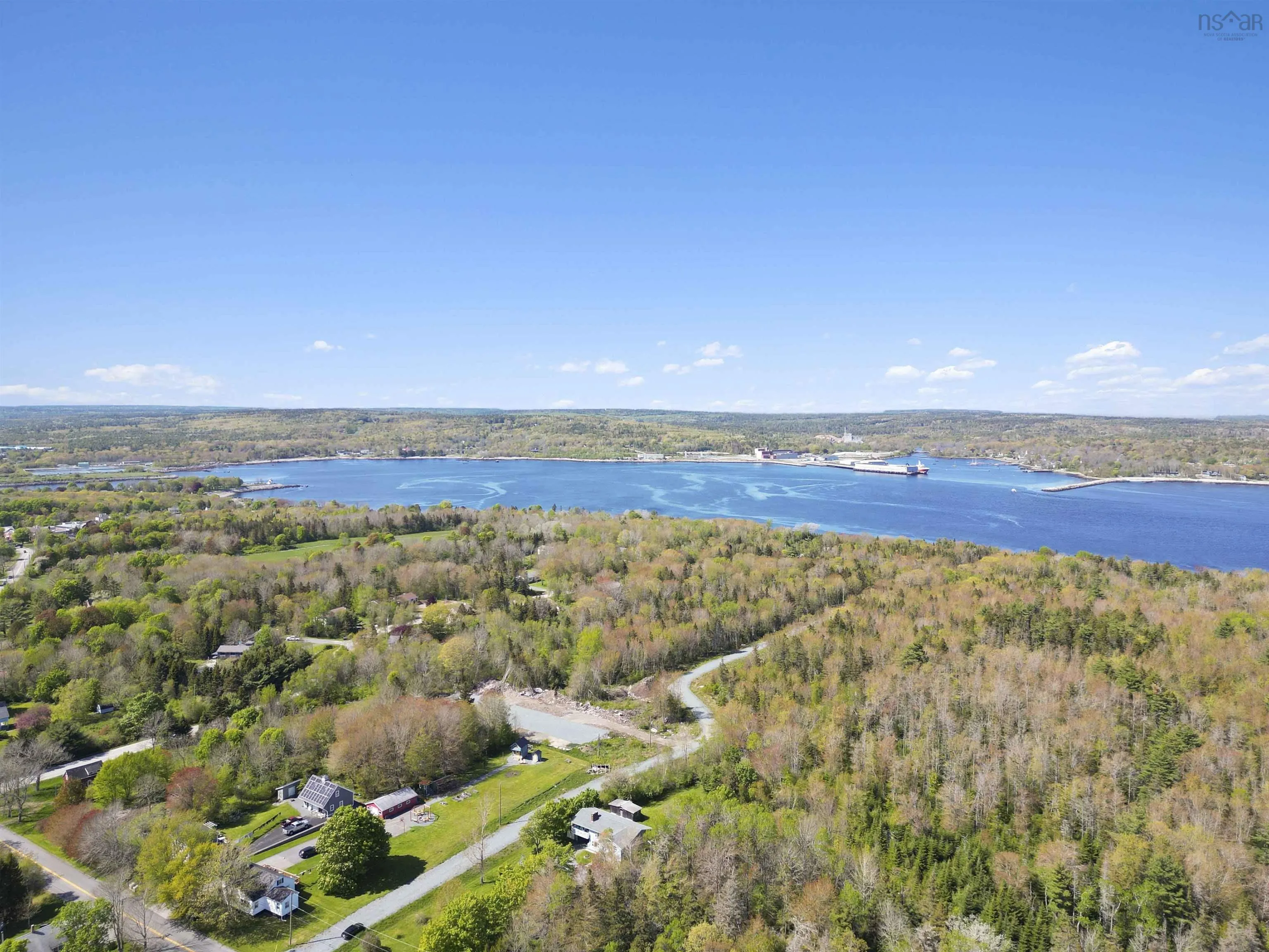 147 Shore Road, Mersey Point, NS B0T 1K0, 4 Bedrooms Bedrooms, ,3 BathroomsBathrooms,Residential,For Sale,Shore,202513188