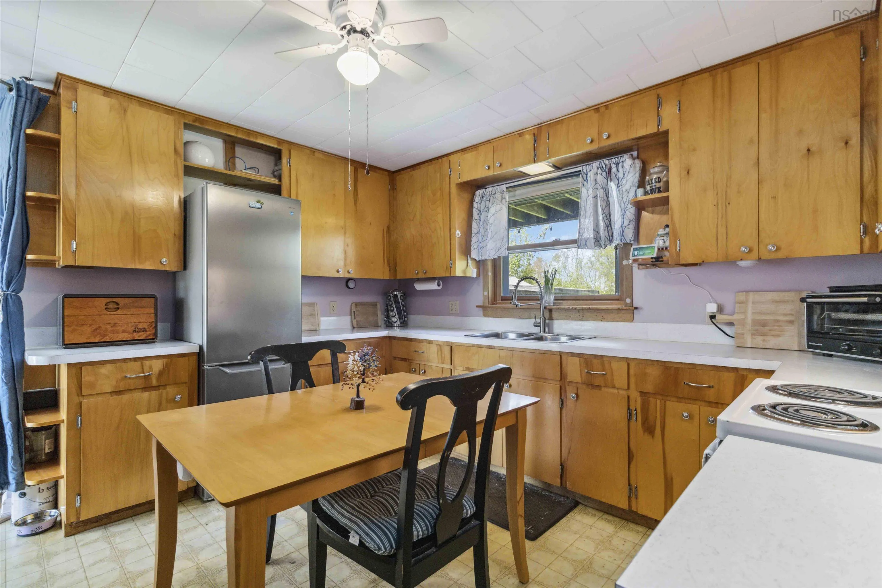 147 Shore Road, Mersey Point, NS B0T 1K0, 4 Bedrooms Bedrooms, ,3 BathroomsBathrooms,Residential,For Sale,Shore,202513188