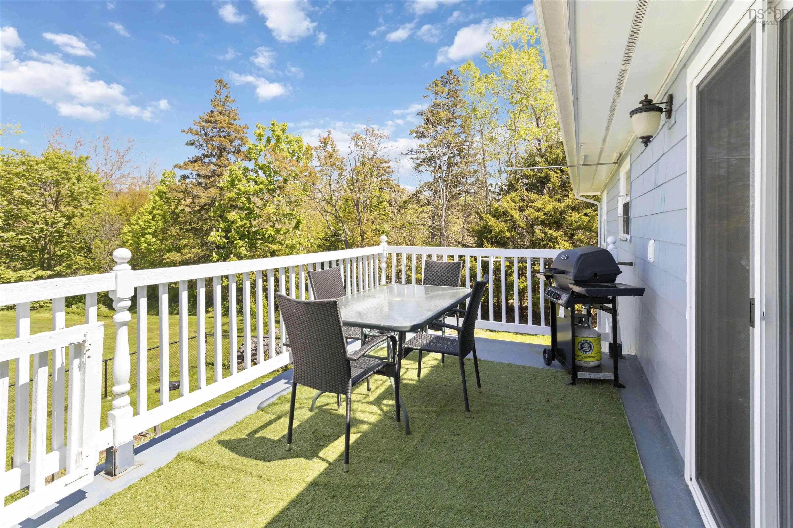 147 Shore Road, Mersey Point, NS B0T 1K0, 4 Bedrooms Bedrooms, ,3 BathroomsBathrooms,Residential,For Sale,Shore,202513188