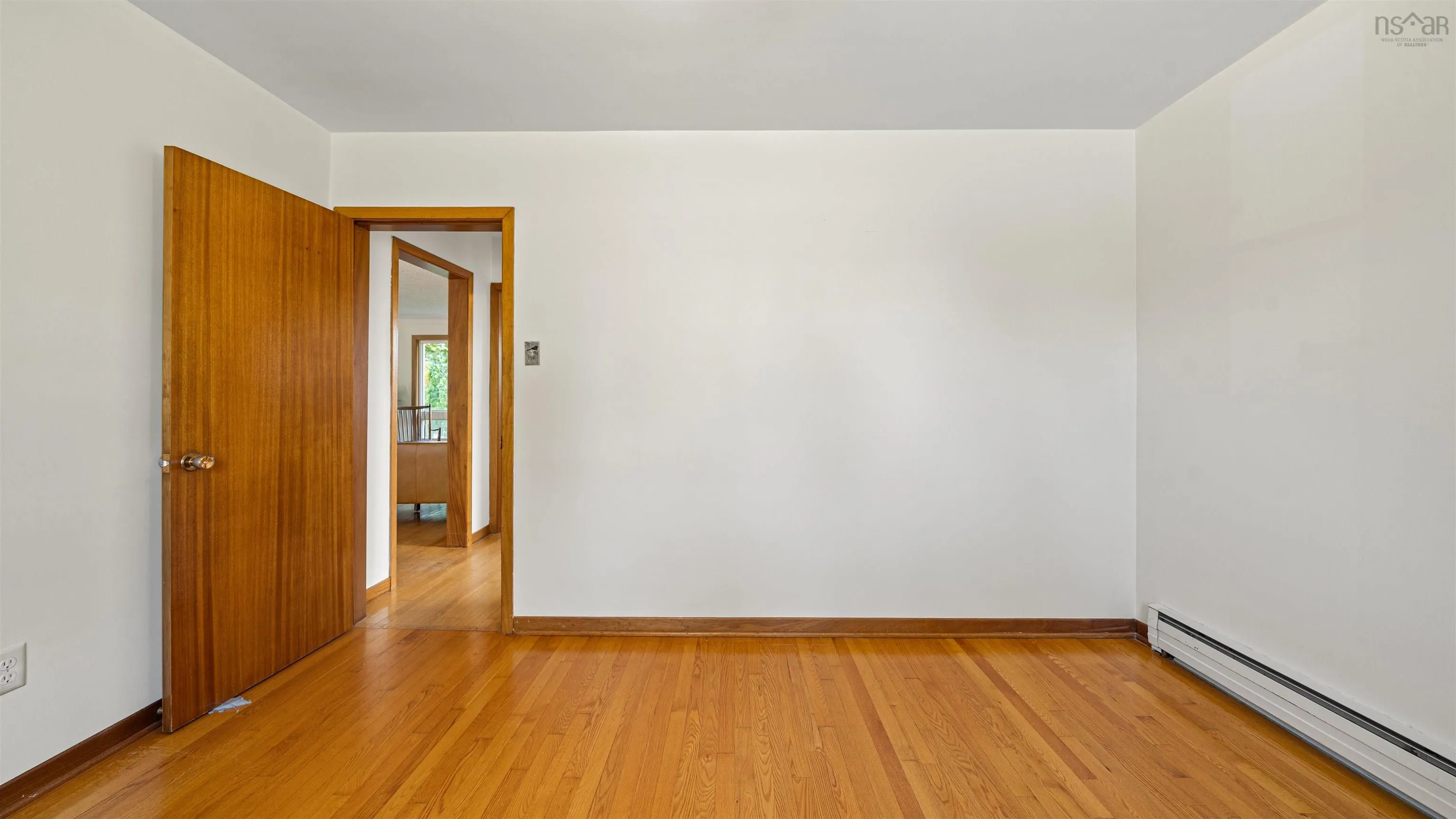 35 Ernest Avenue, Dartmouth, NS B3A 2H6, 4 Bedrooms Bedrooms, ,2 BathroomsBathrooms,Residential,For Sale,Ernest,202525377