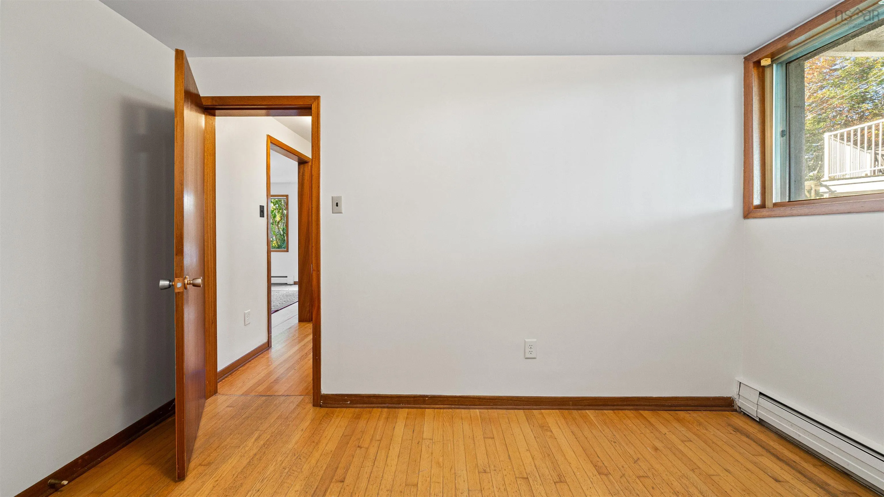 35 Ernest Avenue, Dartmouth, NS B3A 2H6, 4 Bedrooms Bedrooms, ,2 BathroomsBathrooms,Residential,For Sale,Ernest,202525377