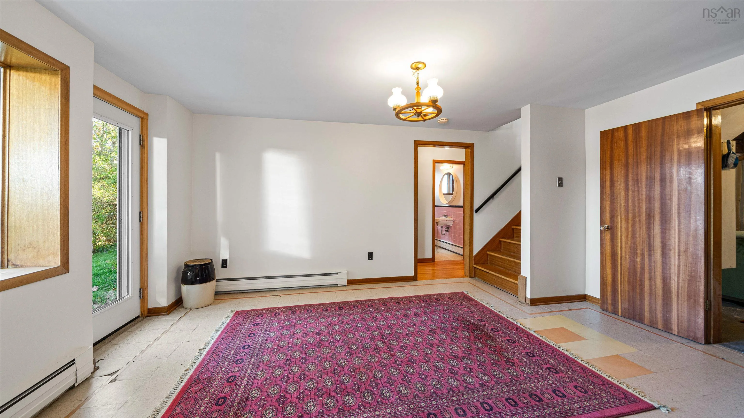 35 Ernest Avenue, Dartmouth, NS B3A 2H6, 4 Bedrooms Bedrooms, ,2 BathroomsBathrooms,Residential,For Sale,Ernest,202525377