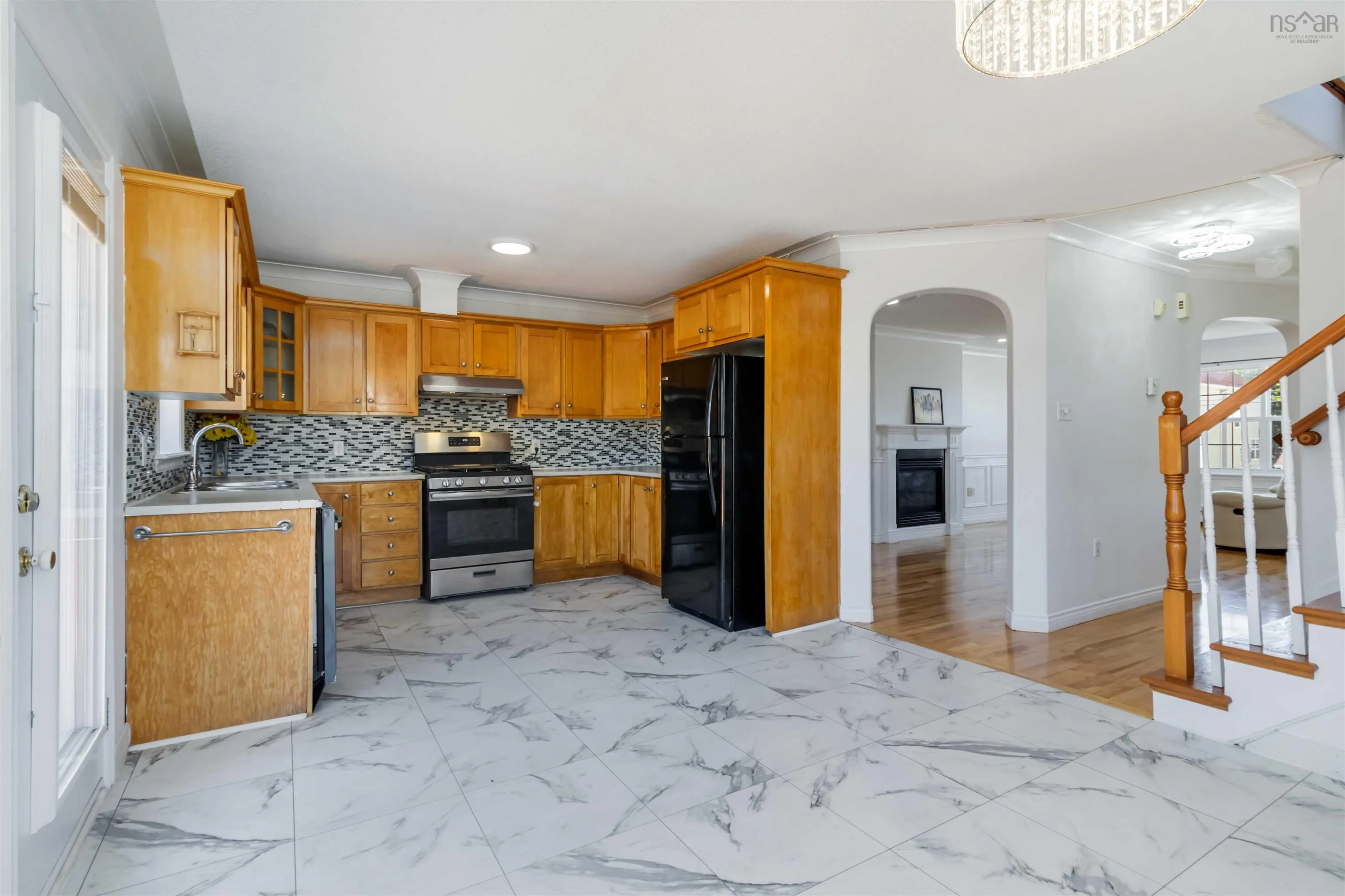 2 Rosehurst Close, Halifax, NS B3S 1J6, 3 Bedrooms Bedrooms, ,4 BathroomsBathrooms,Residential,For Sale,Rosehurst,202520935
