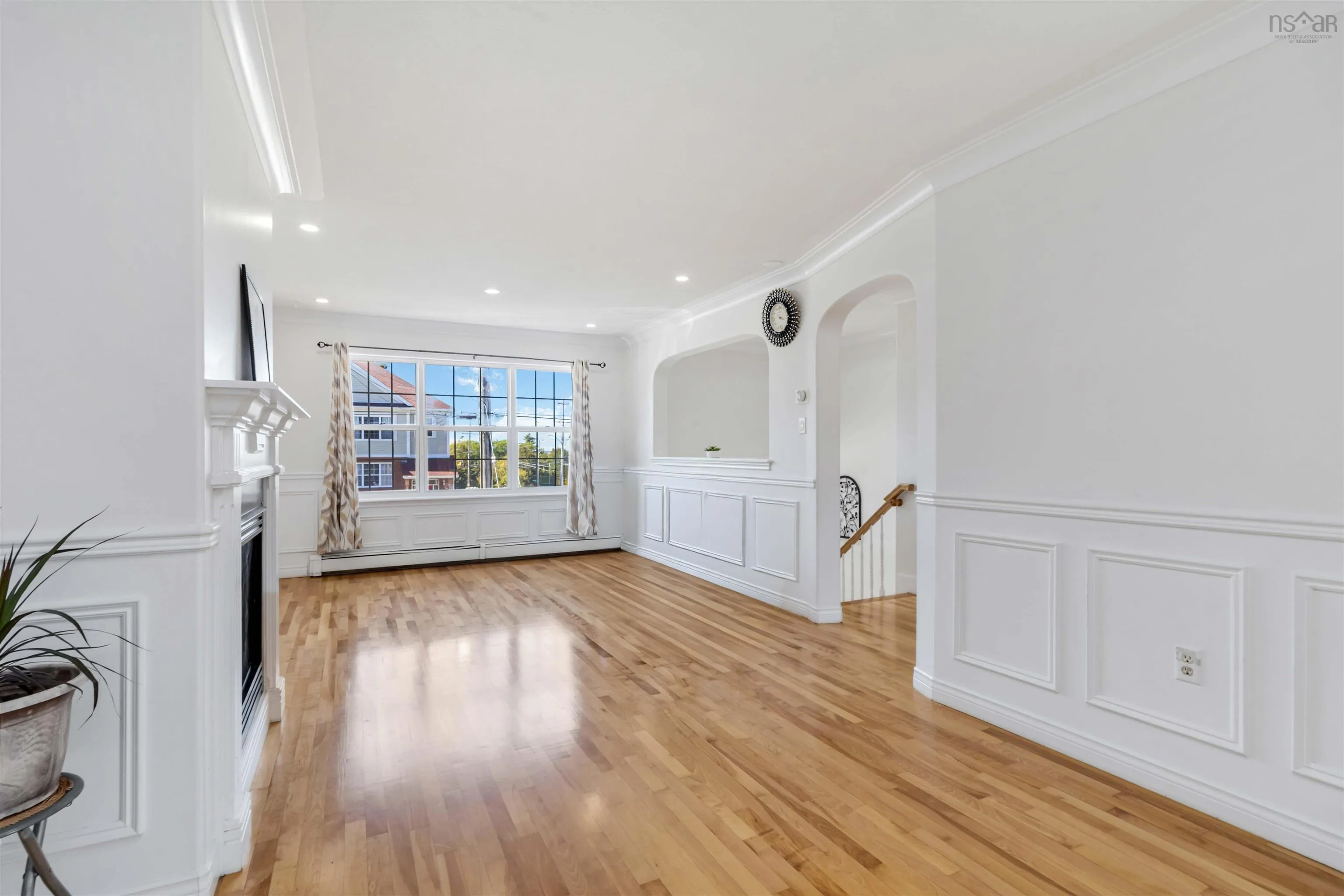 2 Rosehurst Close, Halifax, NS B3S 1J6, 3 Bedrooms Bedrooms, ,4 BathroomsBathrooms,Residential,For Sale,Rosehurst,202520935