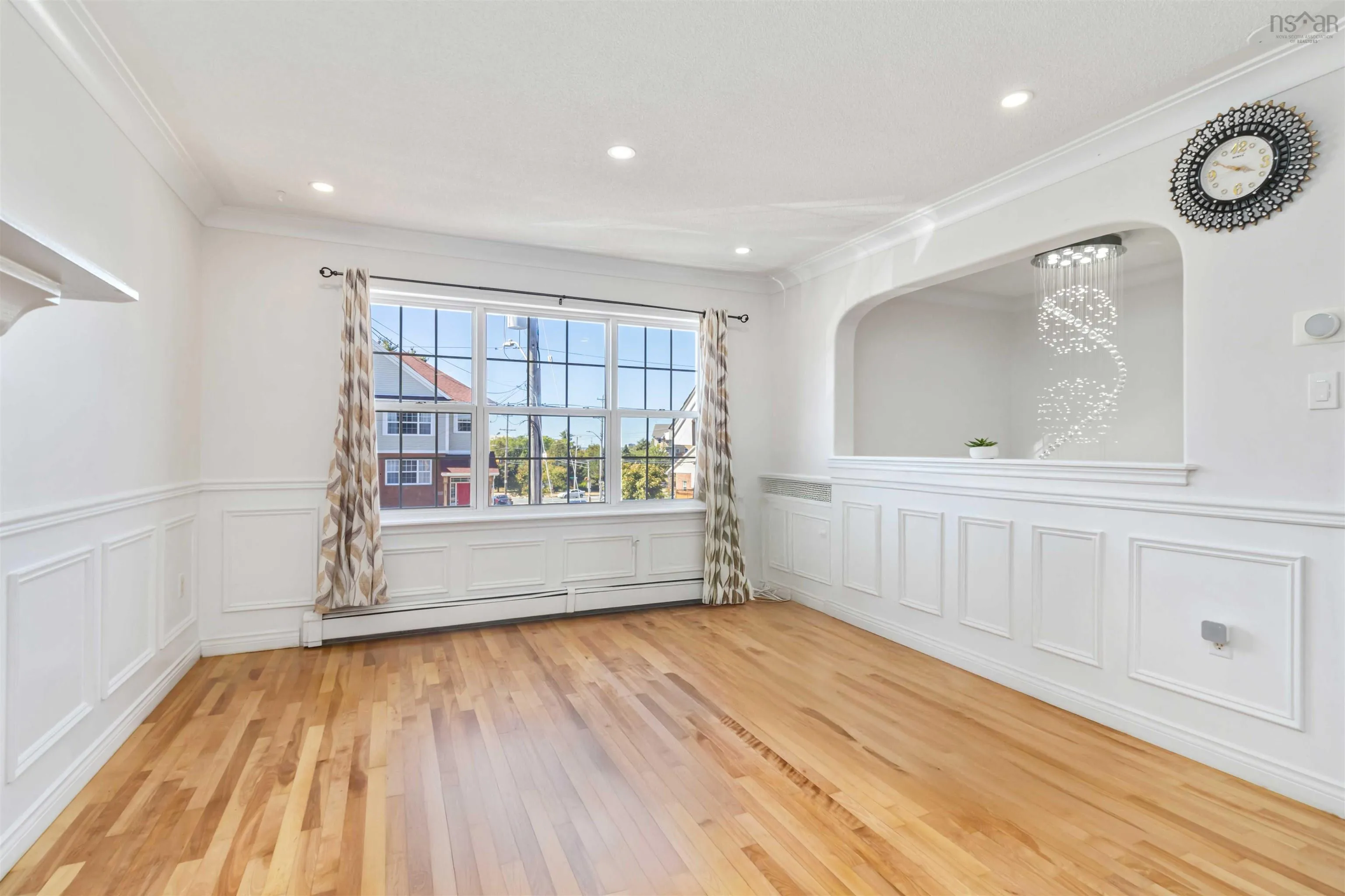 2 Rosehurst Close, Halifax, NS B3S 1J6, 3 Bedrooms Bedrooms, ,4 BathroomsBathrooms,Residential,For Sale,Rosehurst,202520935