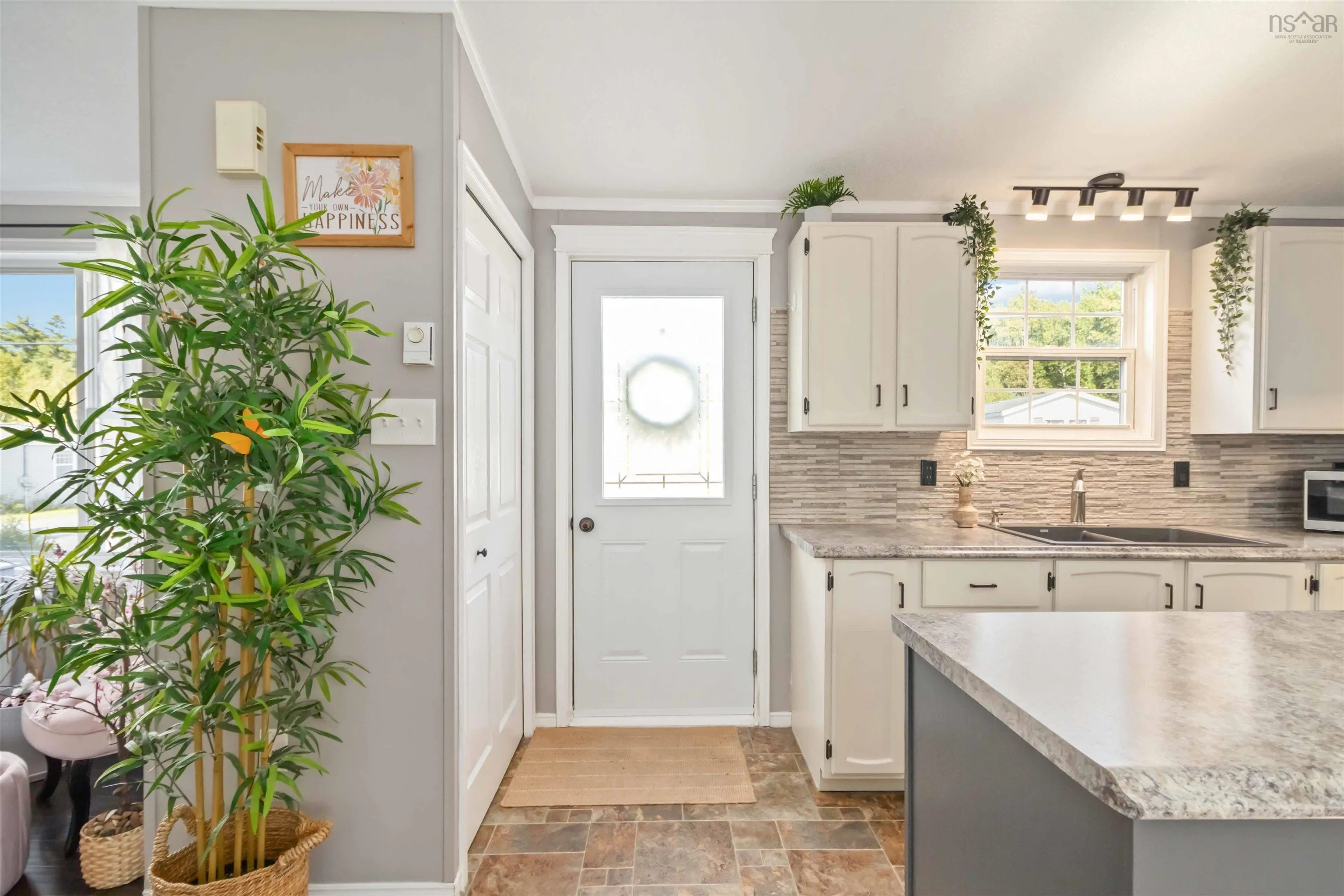 17 Bumpy Lane, Lake Echo, NS B3E 1B8, 3 Bedrooms Bedrooms, ,1 BathroomBathrooms,Residential,For Sale,Bumpy,202521976