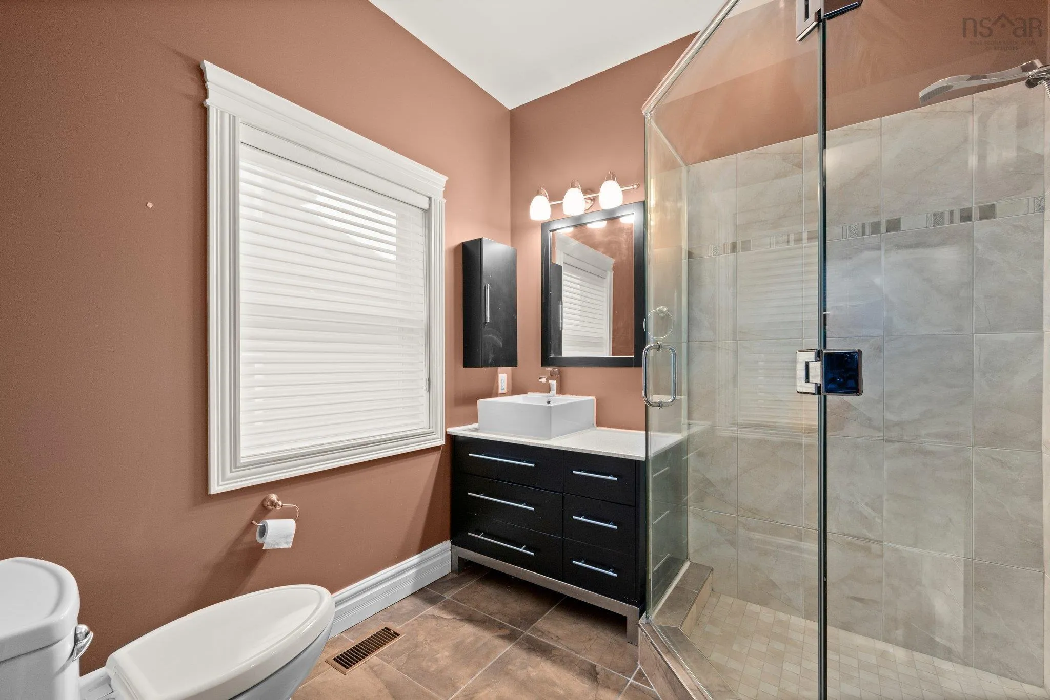 72 Worthington Place, Bedford, NS B4A 0C5, 8 Bedrooms Bedrooms, ,9 BathroomsBathrooms,Residential,For Sale,Worthington,202513163