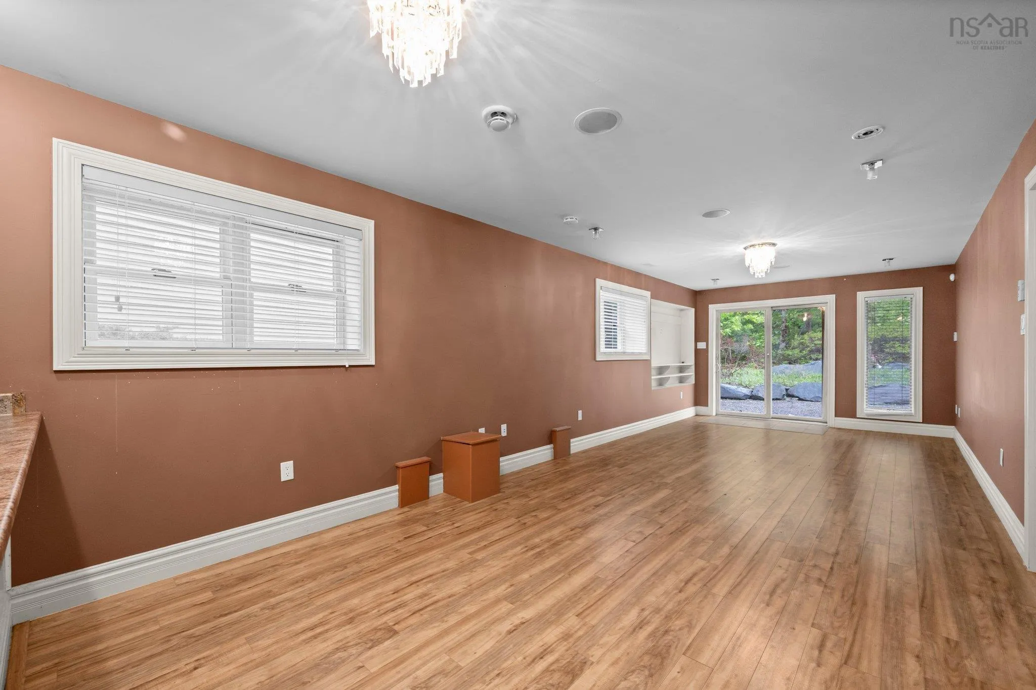 72 Worthington Place, Bedford, NS B4A 0C5, 8 Bedrooms Bedrooms, ,9 BathroomsBathrooms,Residential,For Sale,Worthington,202513163