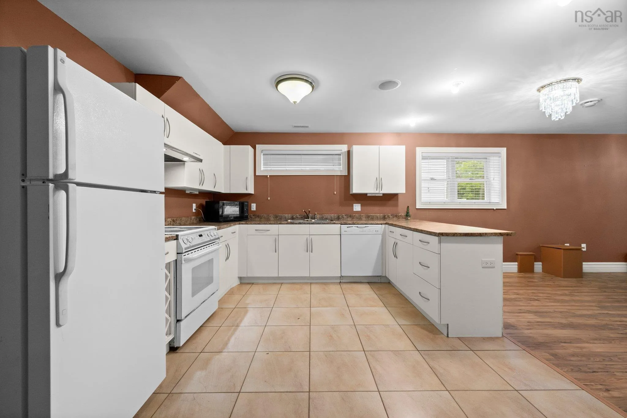 72 Worthington Place, Bedford, NS B4A 0C5, 8 Bedrooms Bedrooms, ,9 BathroomsBathrooms,Residential,For Sale,Worthington,202513163