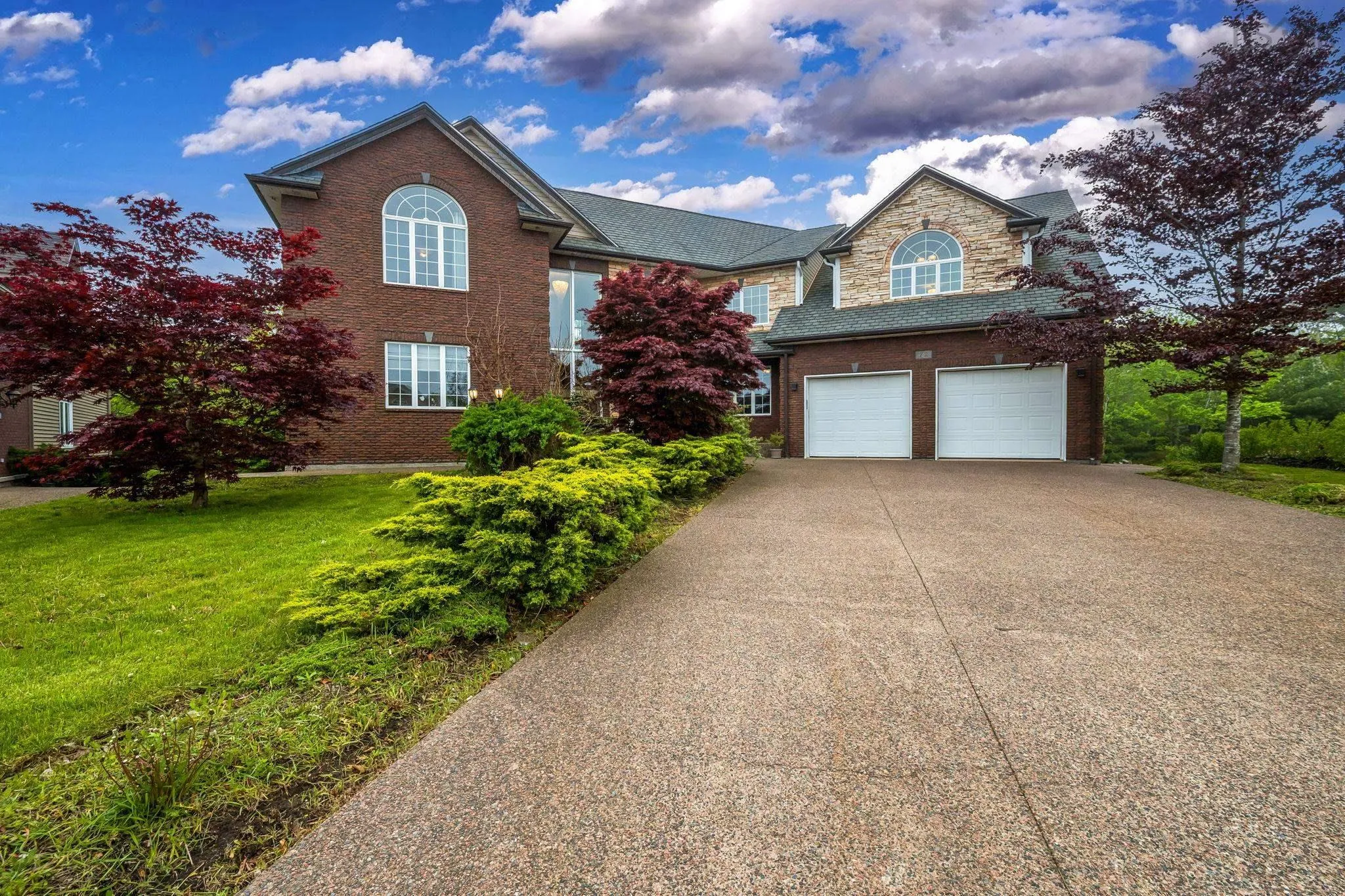 72 Worthington Place, Bedford, NS B4A 0C5, 8 Bedrooms Bedrooms, ,9 BathroomsBathrooms,Residential,For Sale,Worthington,202513163