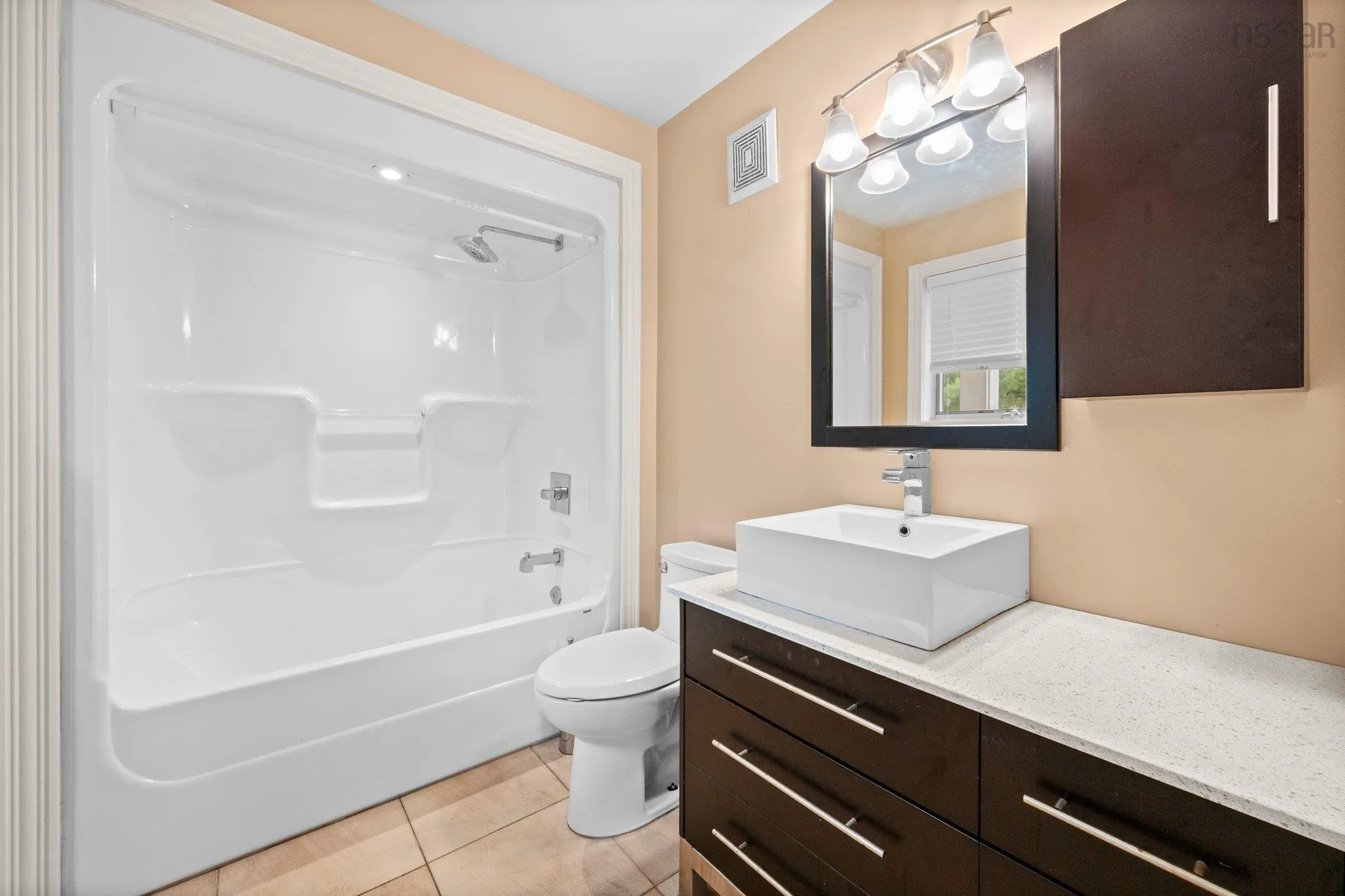 72 Worthington Place, Bedford, NS B4A 0C5, 8 Bedrooms Bedrooms, ,9 BathroomsBathrooms,Residential,For Sale,Worthington,202513163