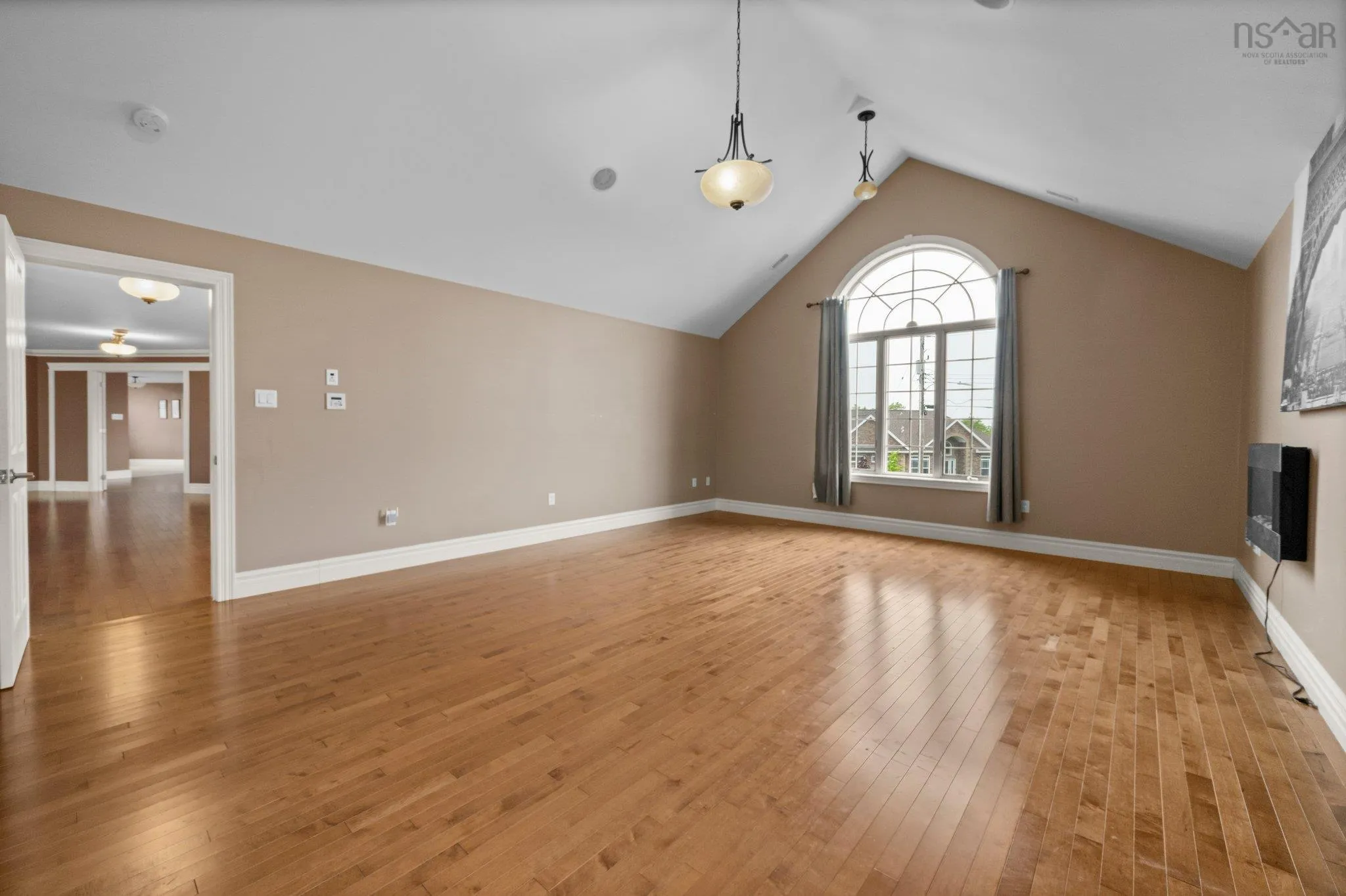 72 Worthington Place, Bedford, NS B4A 0C5, 8 Bedrooms Bedrooms, ,9 BathroomsBathrooms,Residential,For Sale,Worthington,202513163