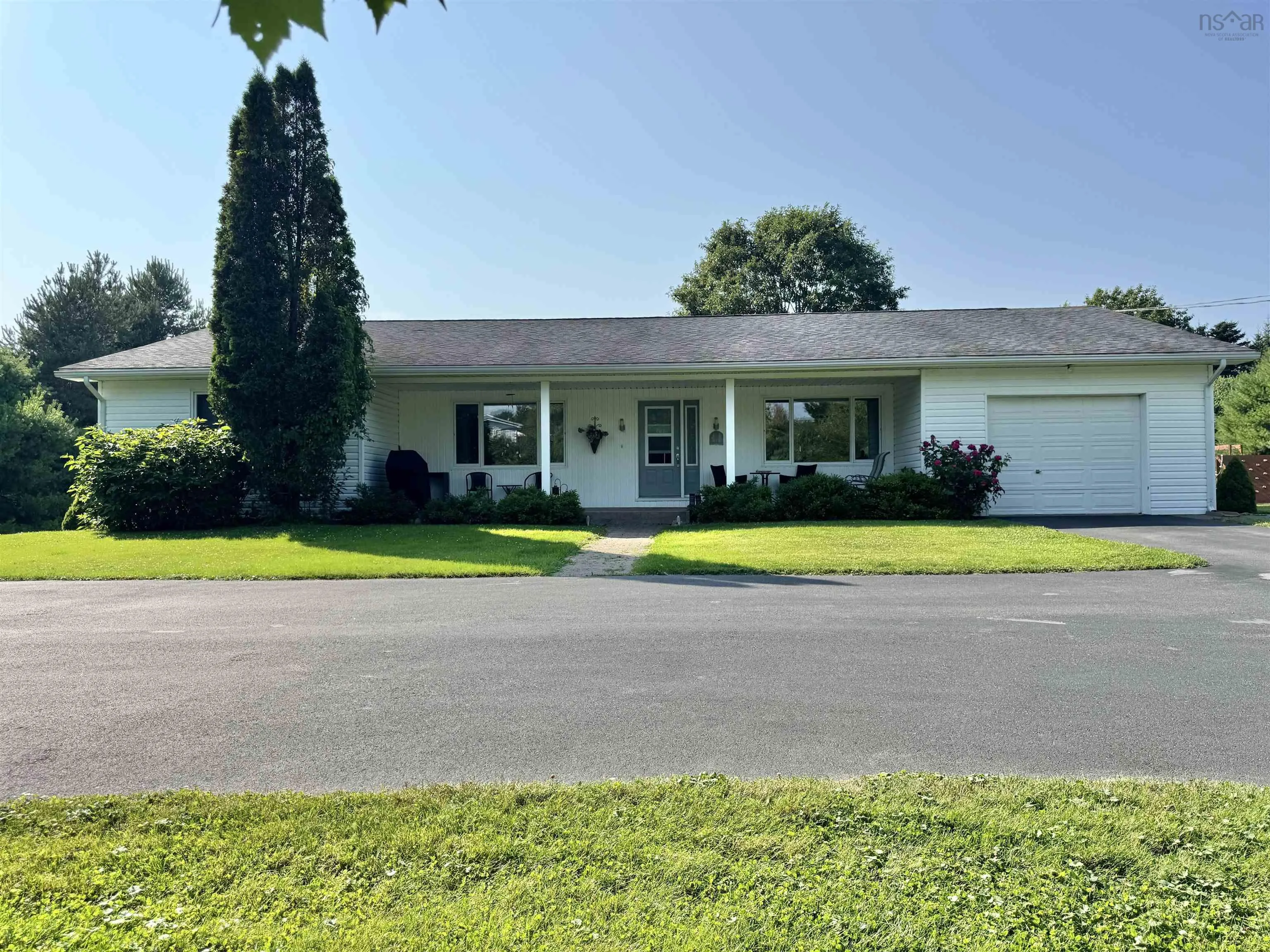2450 Church Street, Westville, NS B0K 2A0, 3 Bedrooms Bedrooms, ,2 BathroomsBathrooms,Residential,For Sale,Church,202519241