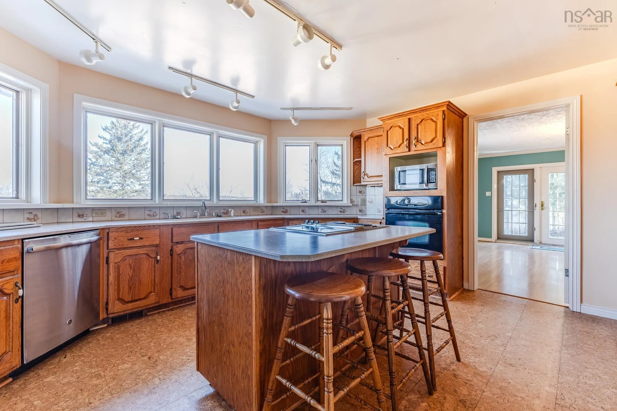 337 College Road, Bible Hill Ns B2n 2p7, 5 Bedrooms Bedrooms, ,4 BathroomsBathrooms,Residential,For Sale,College,202505181