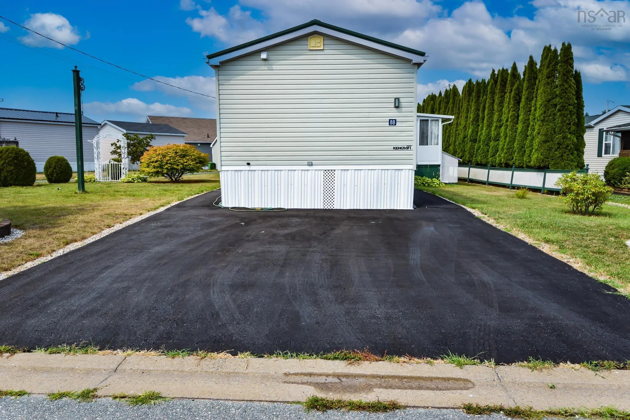 88 Haven Drive, Bridgewater, NS B4V 4C4, 3 Bedrooms Bedrooms, ,2 BathroomsBathrooms,Residential,For Sale,Haven,202520099