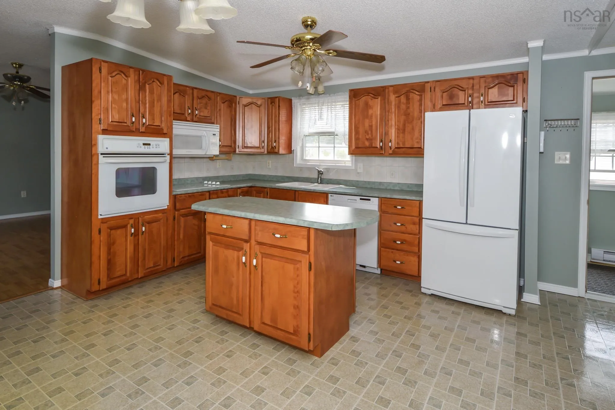 88 Haven Drive, Bridgewater, NS B4V 4C4, 3 Bedrooms Bedrooms, ,2 BathroomsBathrooms,Residential,For Sale,Haven,202520099