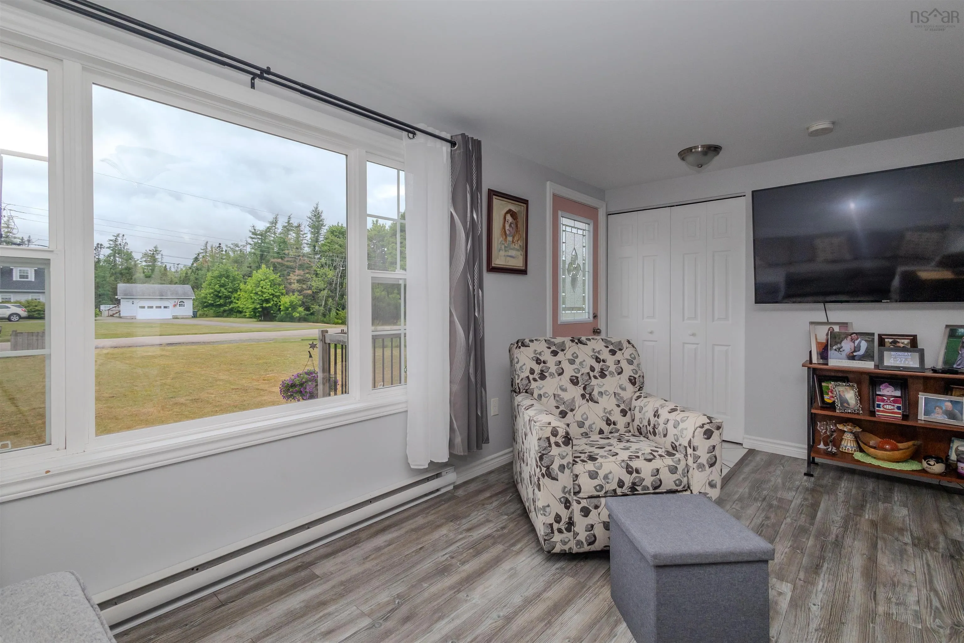 27 Erinmore Drive, Sydney, NS B1M 1A7, 3 Bedrooms Bedrooms, ,1 BathroomBathrooms,Residential,For Sale,Erinmore,202518283