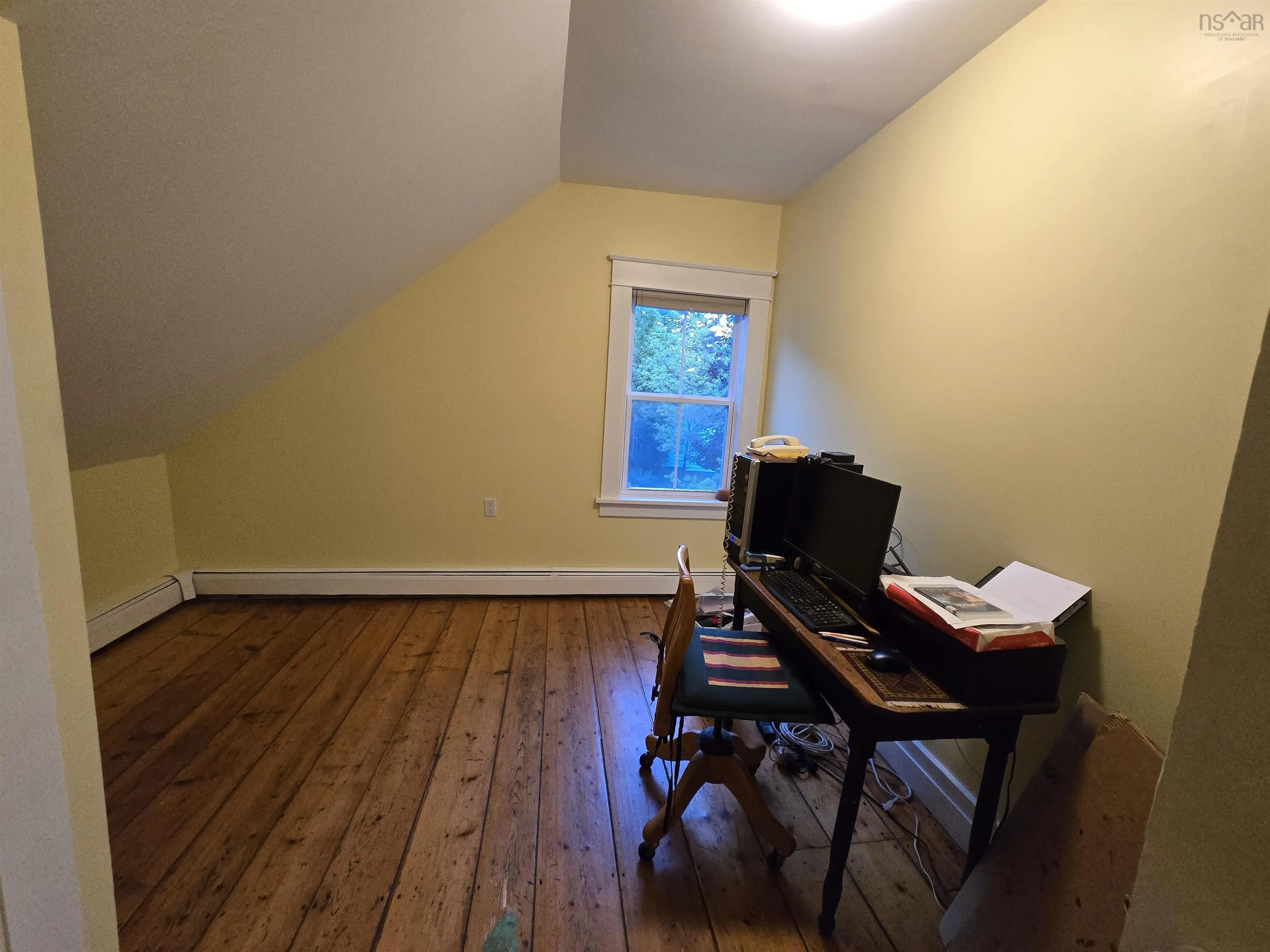 57 King Street, Bridgewater, NS B4V 1A1, 5 Bedrooms Bedrooms, ,Residential Income,For Sale,King,202513968