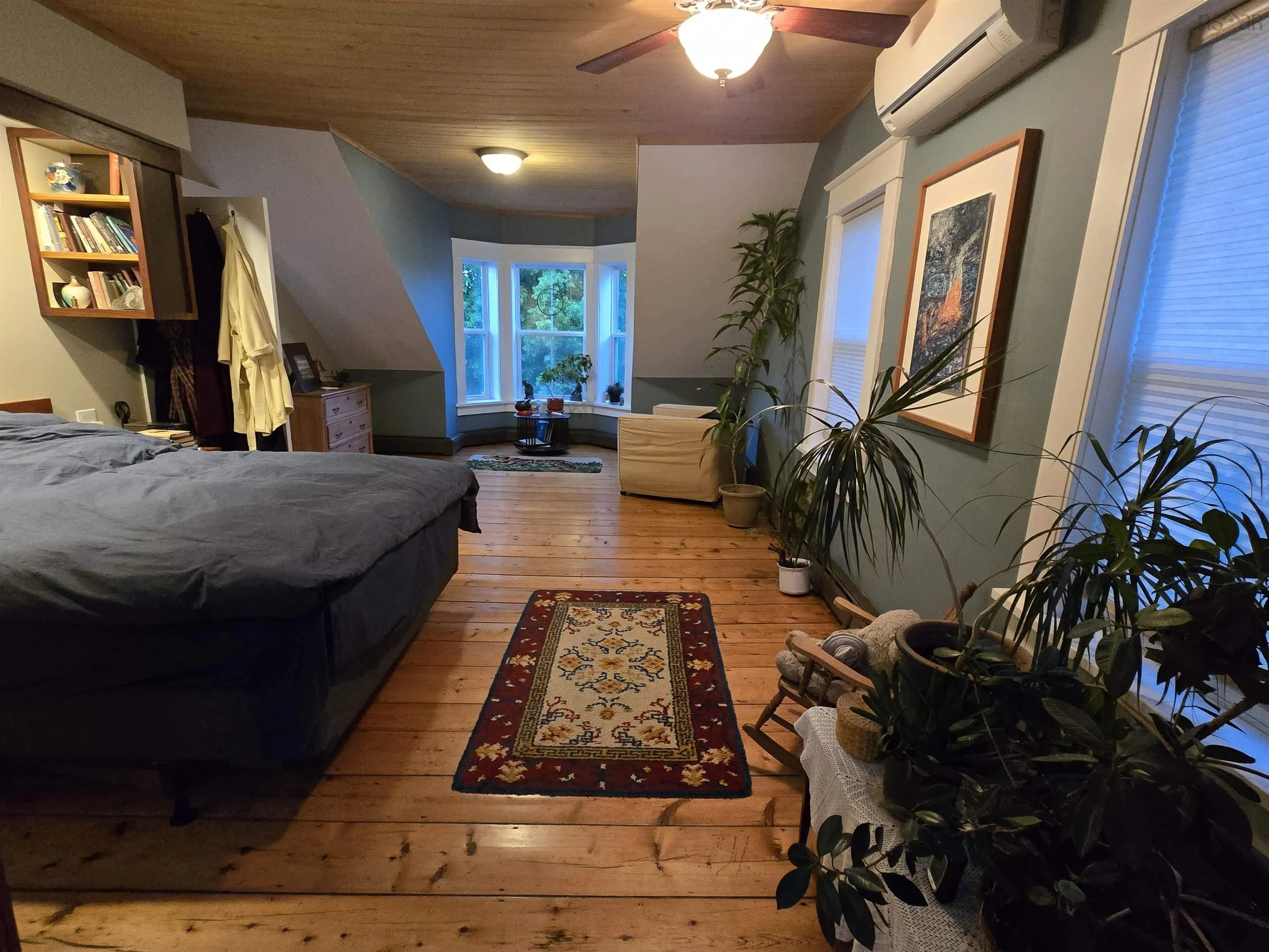 57 King Street, Bridgewater, NS B4V 1A1, 5 Bedrooms Bedrooms, ,Residential Income,For Sale,King,202513968