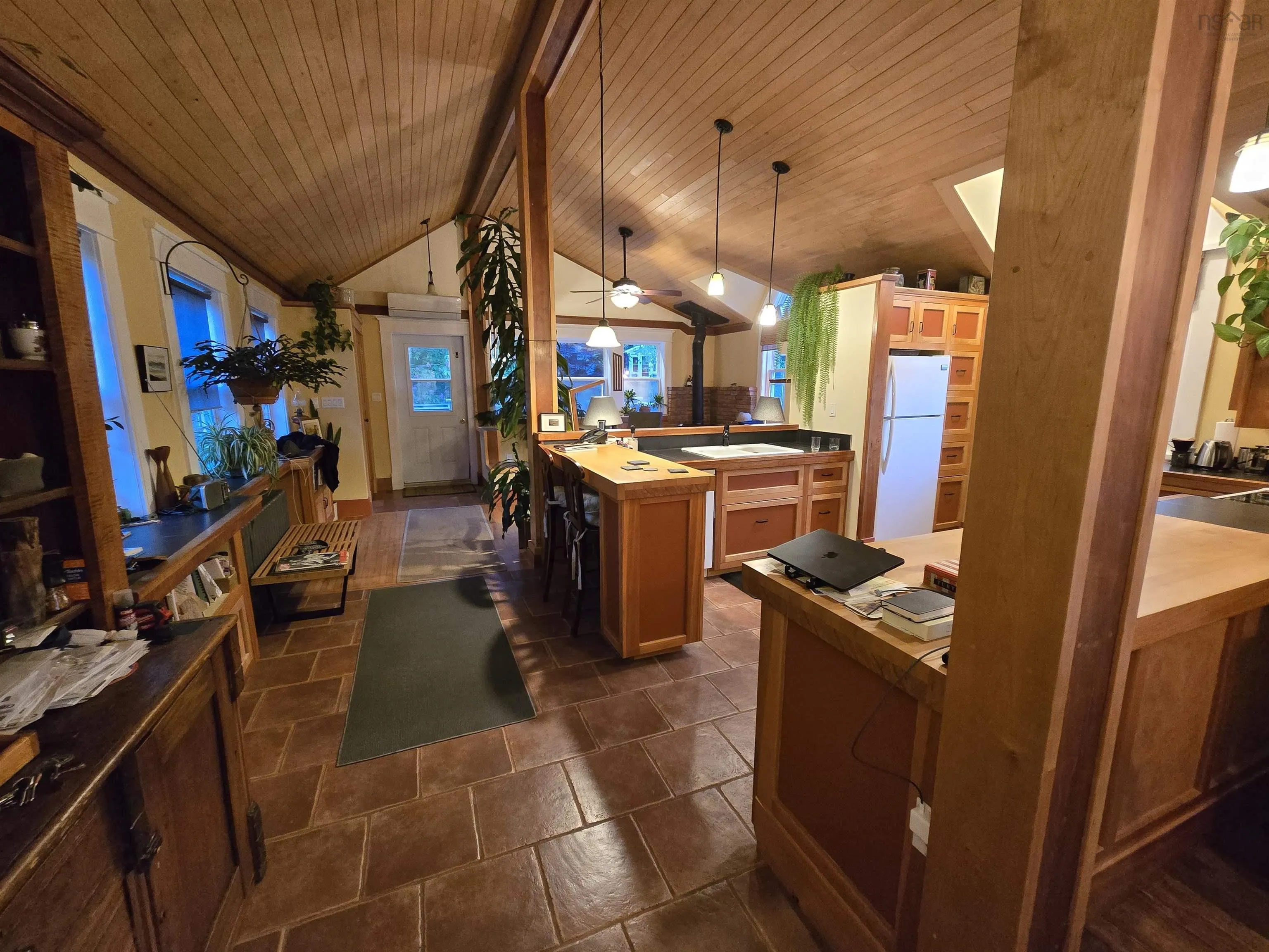 57 King Street, Bridgewater, NS B4V 1A1, 5 Bedrooms Bedrooms, ,Residential Income,For Sale,King,202513968