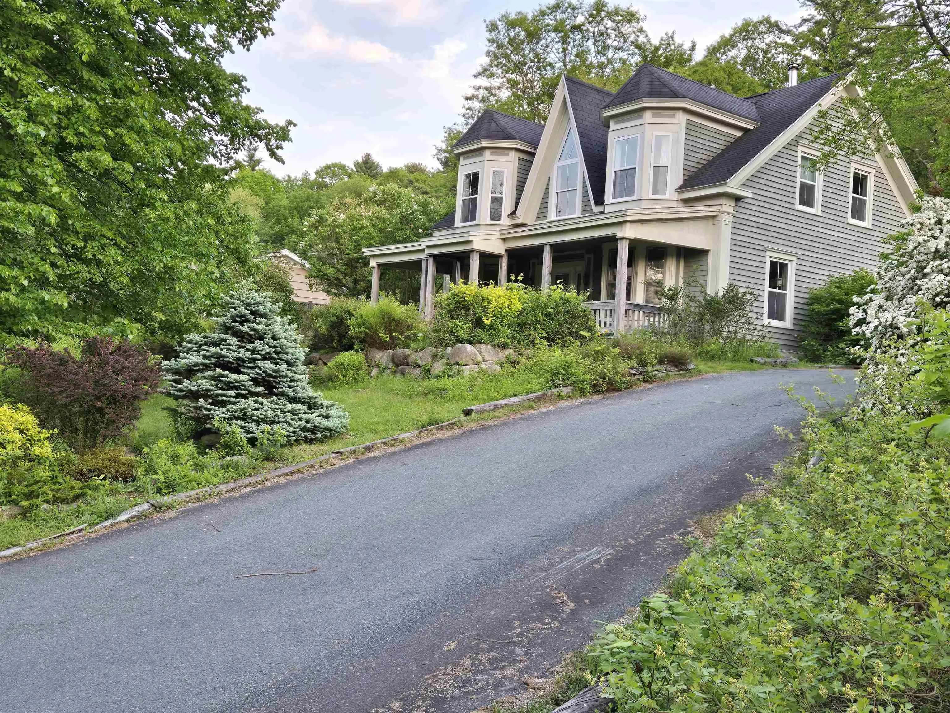 57 King Street, Bridgewater, NS B4V 1A1, 5 Bedrooms Bedrooms, ,Residential Income,For Sale,King,202513968