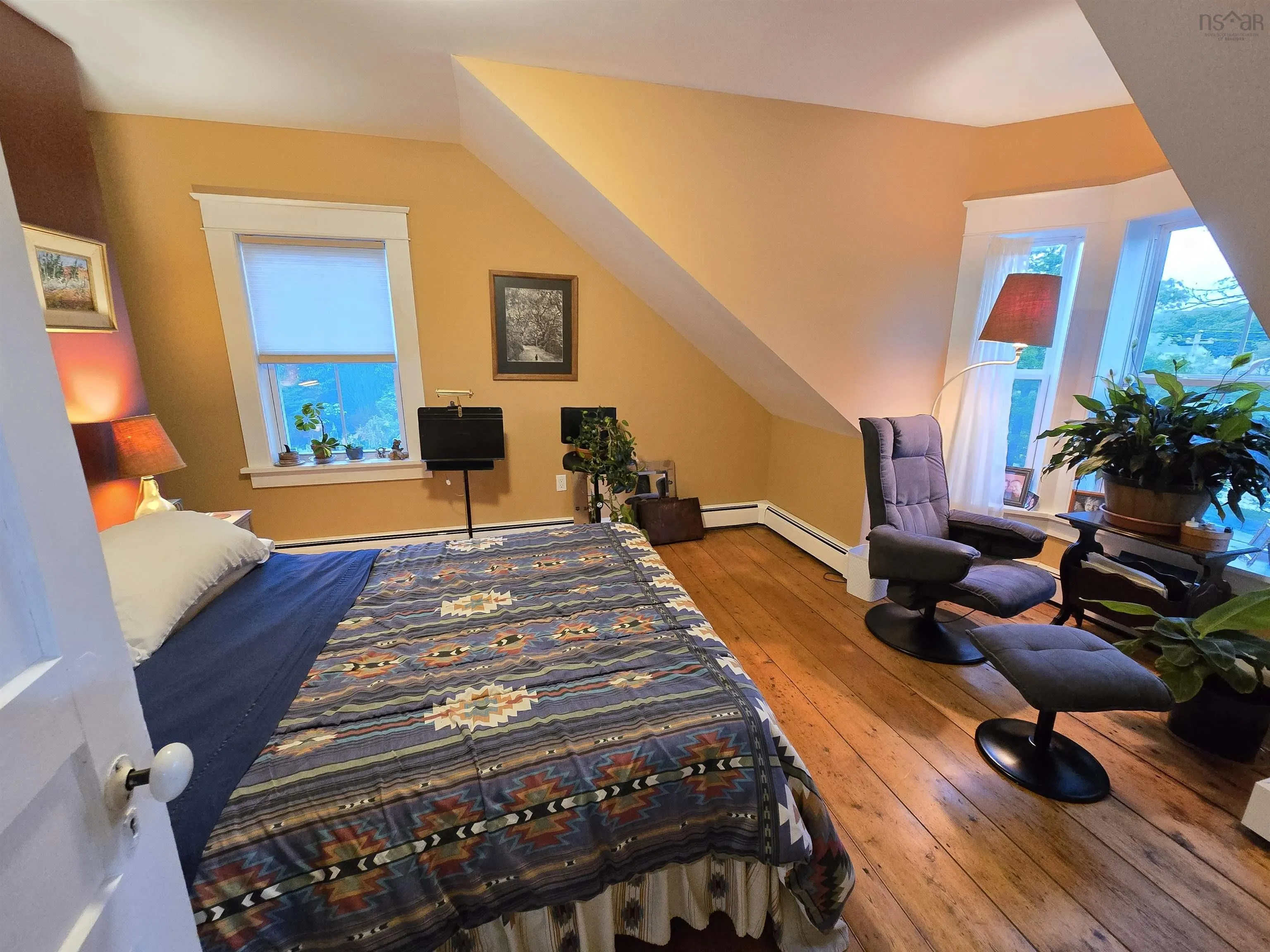 57 King Street, Bridgewater, NS B4V 1A1, 5 Bedrooms Bedrooms, ,Residential Income,For Sale,King,202513968