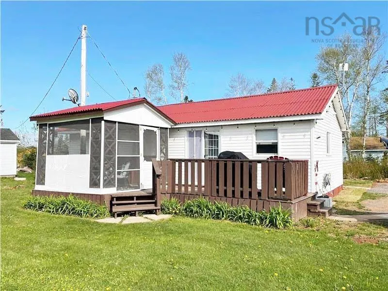 40 Jacksons Point Road, Tidnish Bridge Ns B4h 3x9, 2 Bedrooms Bedrooms, ,1 BathroomBathrooms,Residential,For Sale,Jacksons Point,202425218
