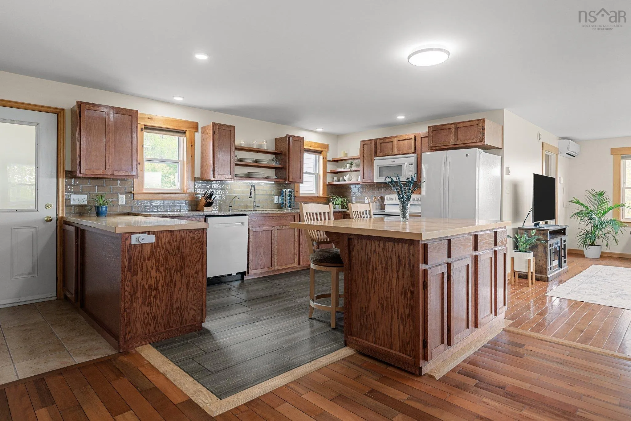 327 East Torbrook Road, Torbrook, NS B0P 1W0, 4 Bedrooms Bedrooms, ,4 BathroomsBathrooms,Residential,For Sale,East Torbrook,202503614