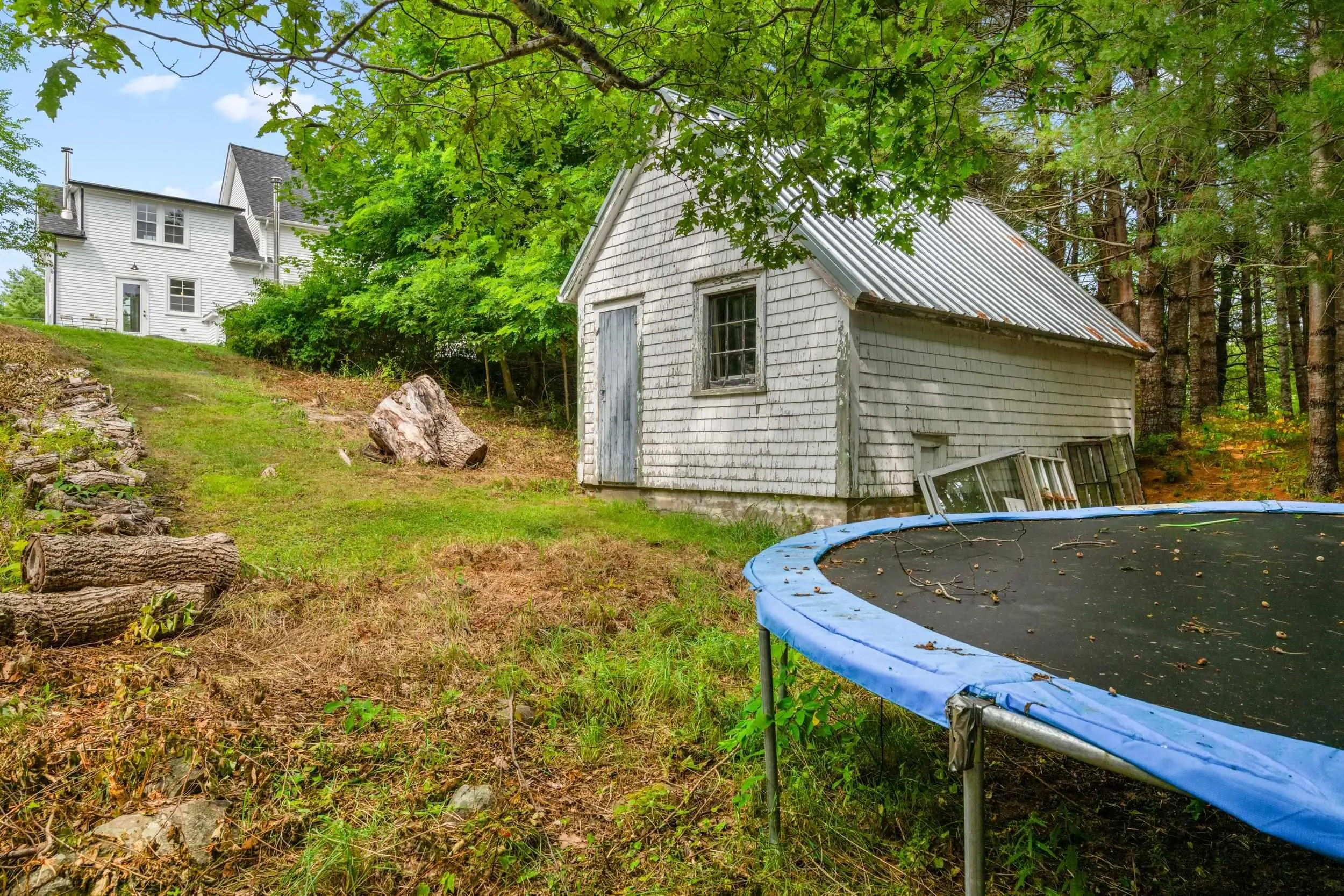 57 Old Falls Road, Liverpool, NS B0T 1K0, 3 Bedrooms Bedrooms, ,2 BathroomsBathrooms,Residential,For Sale,Old Falls,202520311