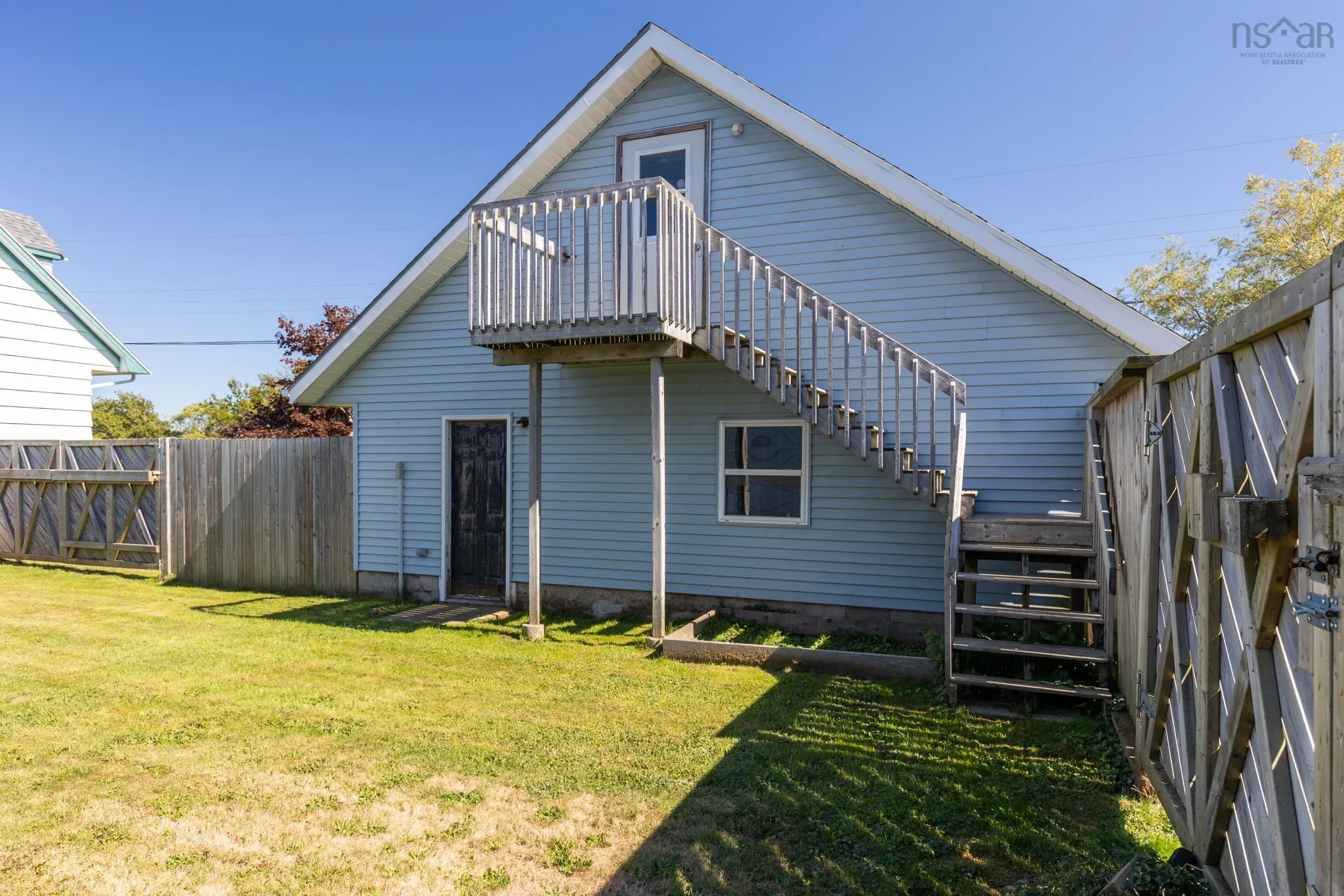 38 Beacon Street, Yarmouth, NS B5A 2W4, 4 Bedrooms Bedrooms, ,2 BathroomsBathrooms,Residential,For Sale,Beacon,202523727