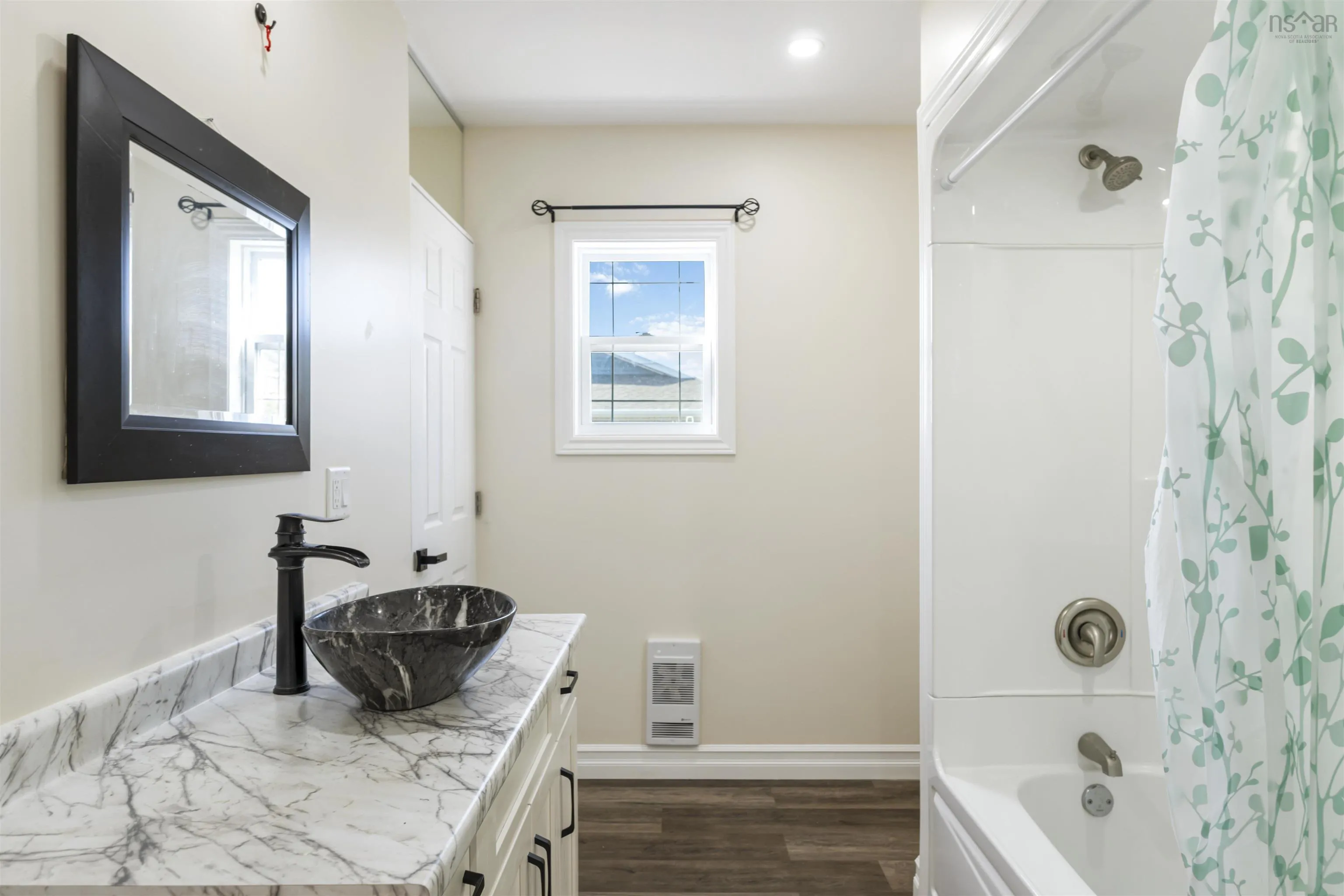 109 Second Avenue, Digby Ns B0v 1a0, 2 Bedrooms Bedrooms, ,2 BathroomsBathrooms,Residential,For Sale,Second,202504311