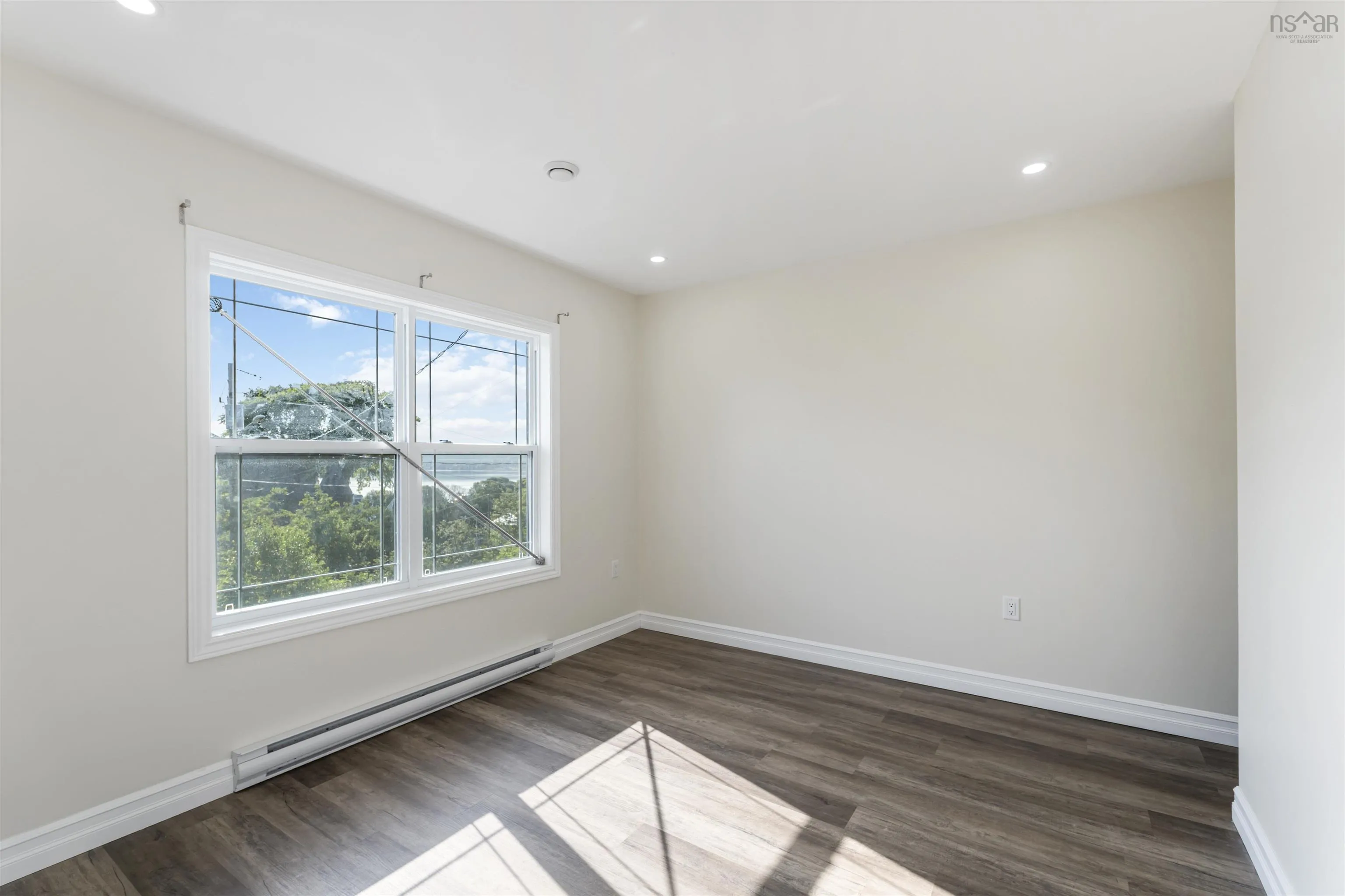 109 Second Avenue, Digby Ns B0v 1a0, 2 Bedrooms Bedrooms, ,2 BathroomsBathrooms,Residential,For Sale,Second,202504311
