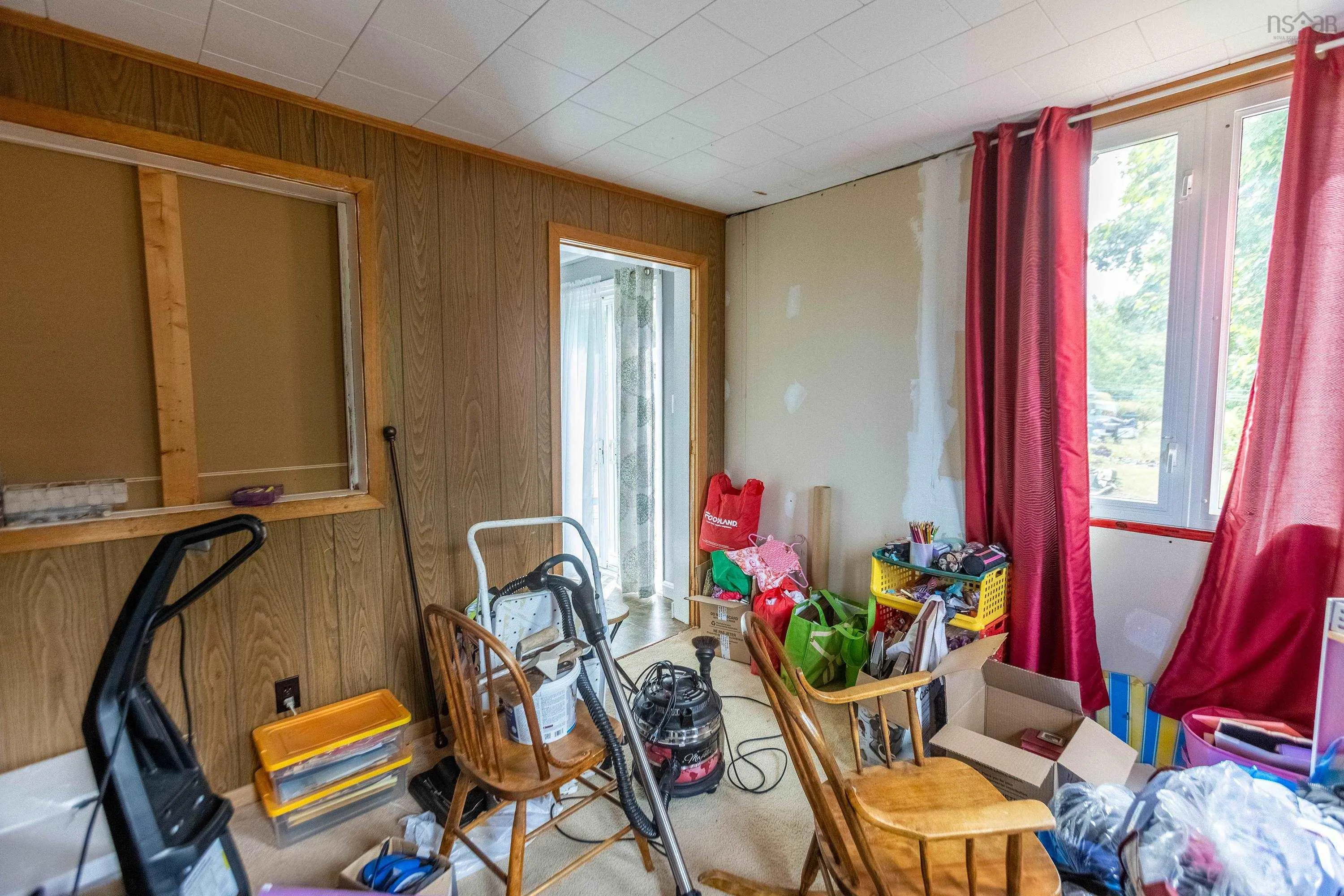 137 Main Street, Springhill, NS B0M 1X0, 4 Bedrooms Bedrooms, ,1 BathroomBathrooms,Residential,For Sale,Main,202521766